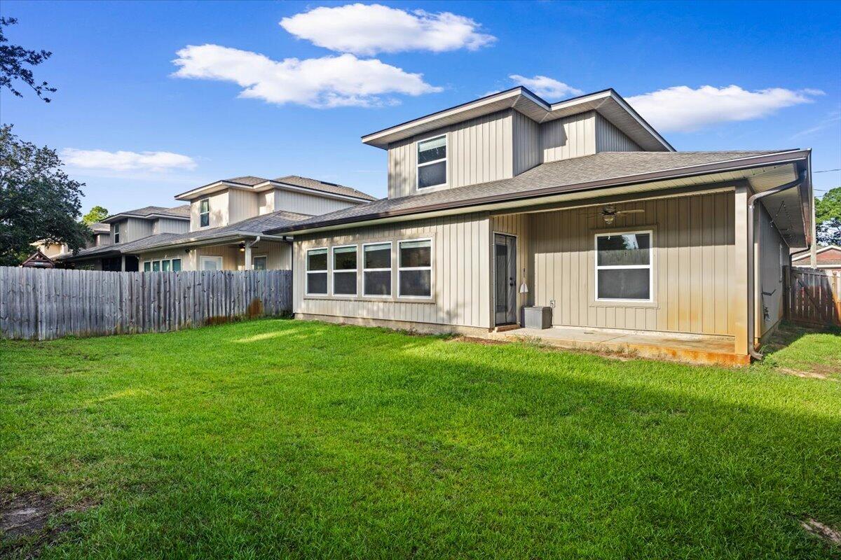 CRESCENT SHORES - Residential
