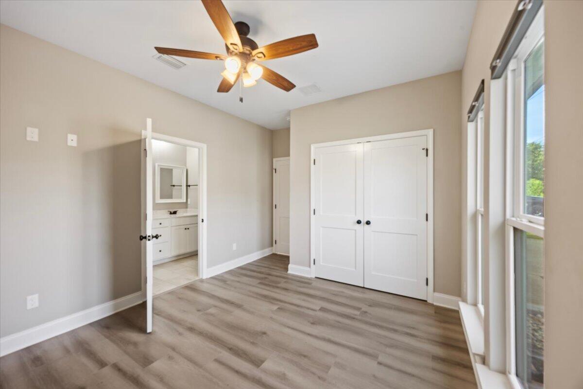 CRESCENT SHORES - Residential