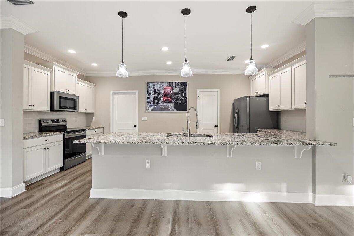 CRESCENT SHORES - Residential