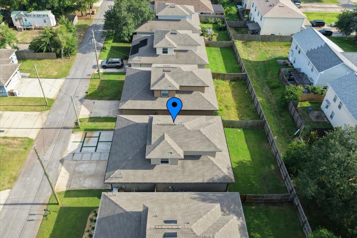 CRESCENT SHORES - Residential