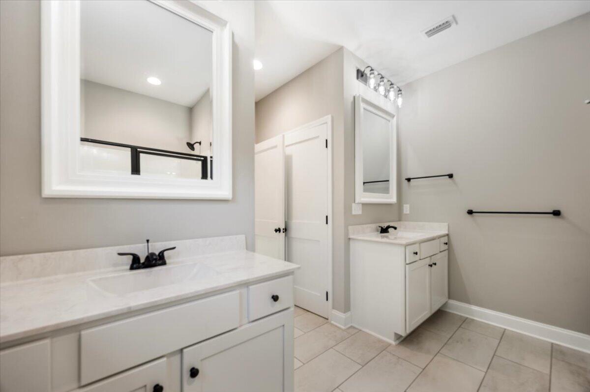 CRESCENT SHORES - Residential