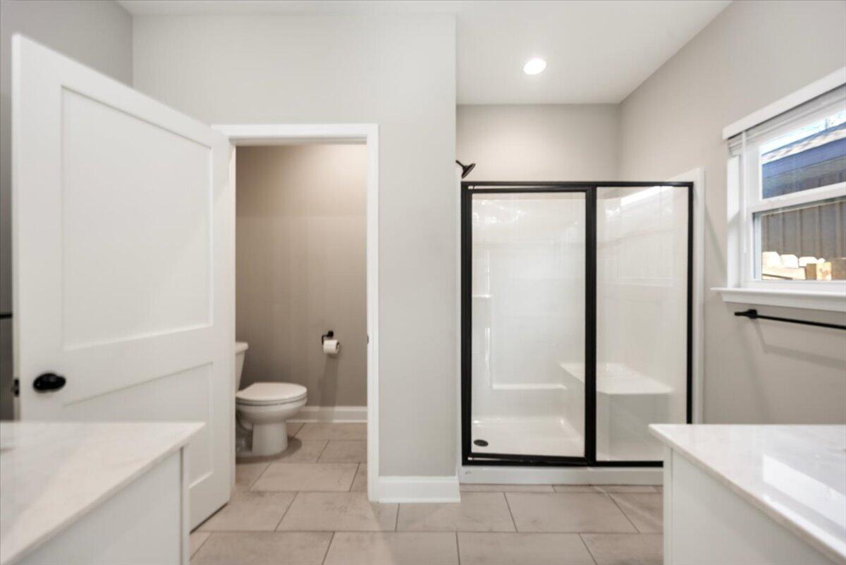 CRESCENT SHORES - Residential