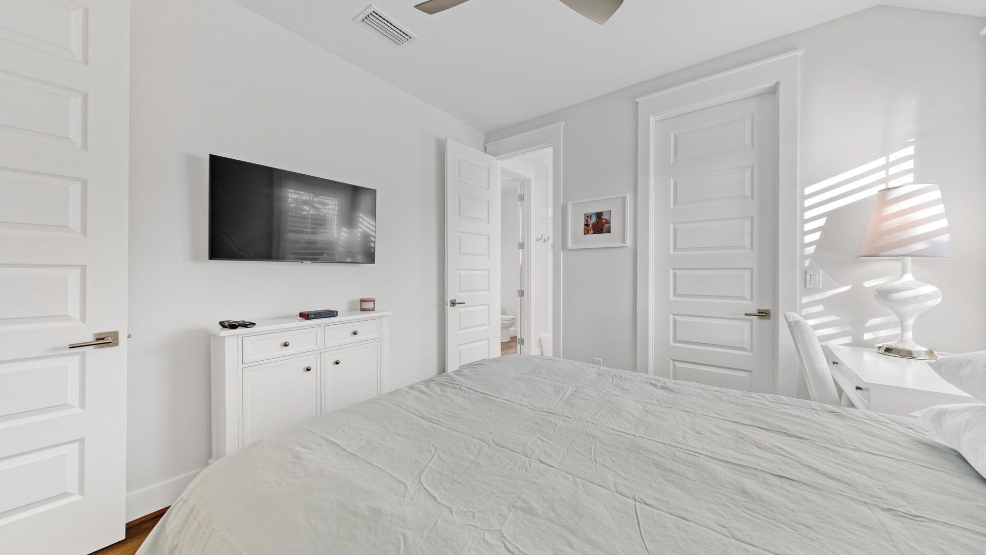 SHADOW PINES - Residential Lease