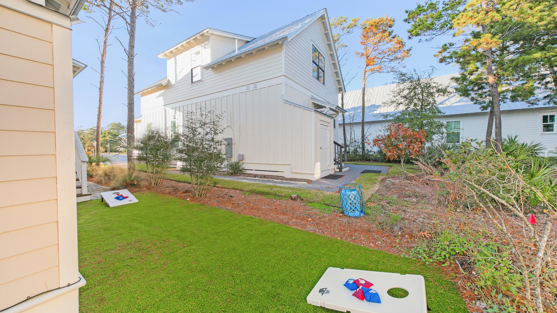 SHADOW PINES - Residential Lease
