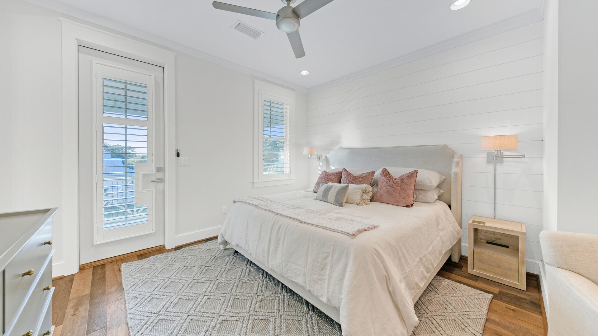 SHADOW PINES - Residential Lease