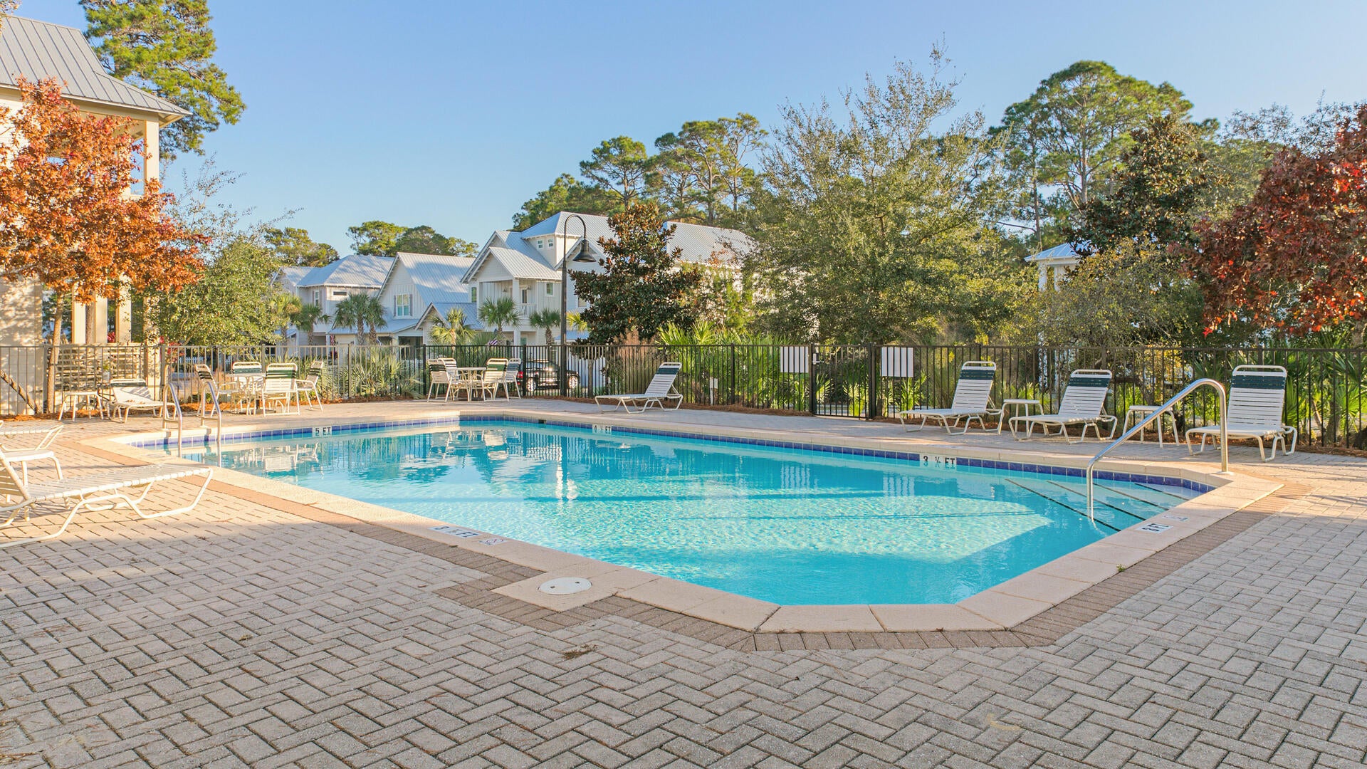 SHADOW PINES - Residential Lease
