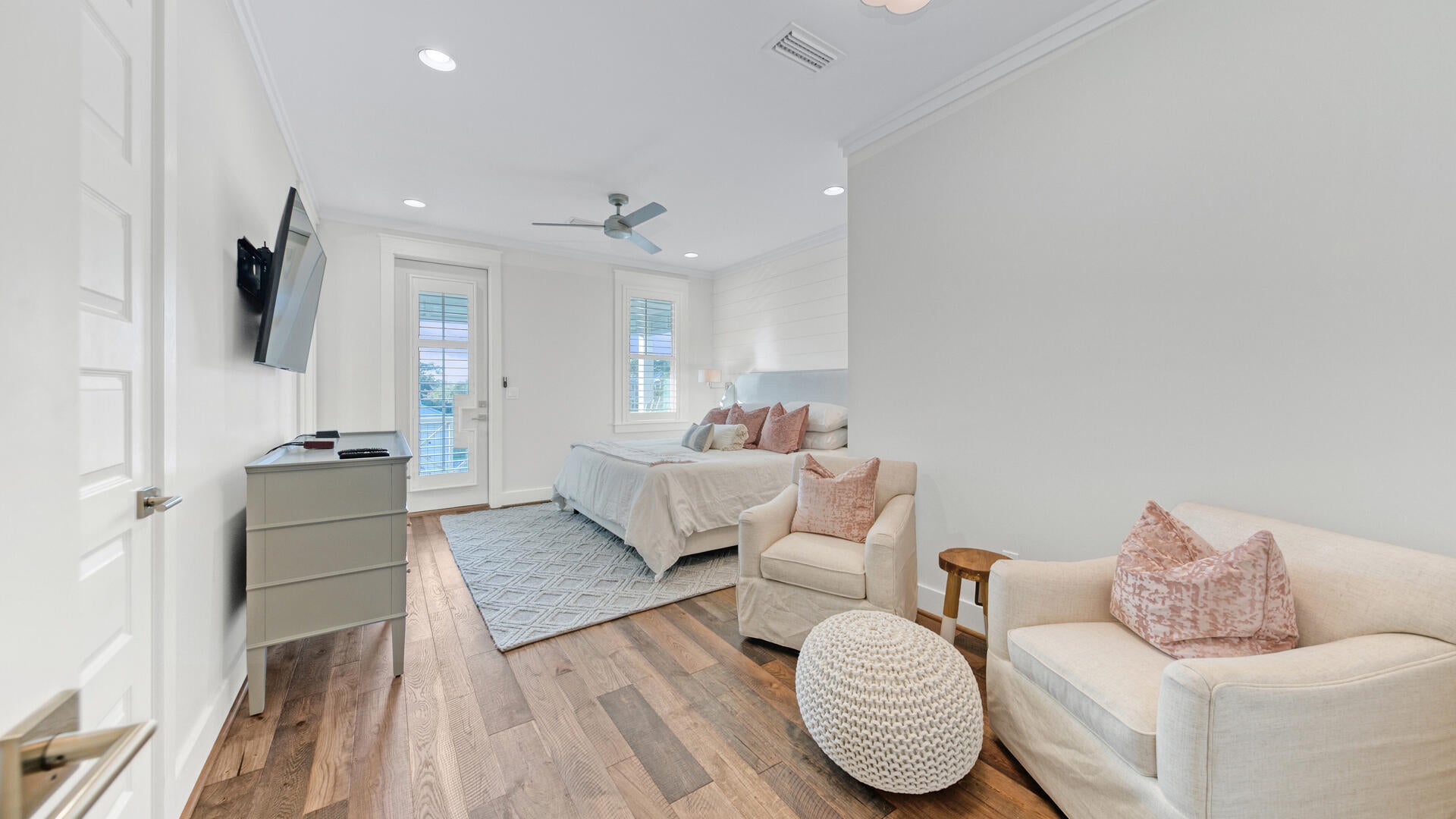 SHADOW PINES - Residential Lease