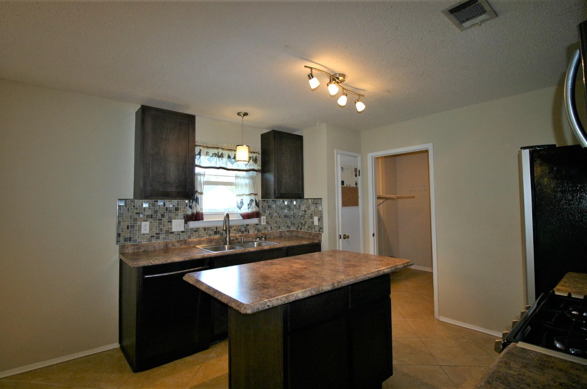 Beaver Creek Lot 7 Blk B - Residential Lease