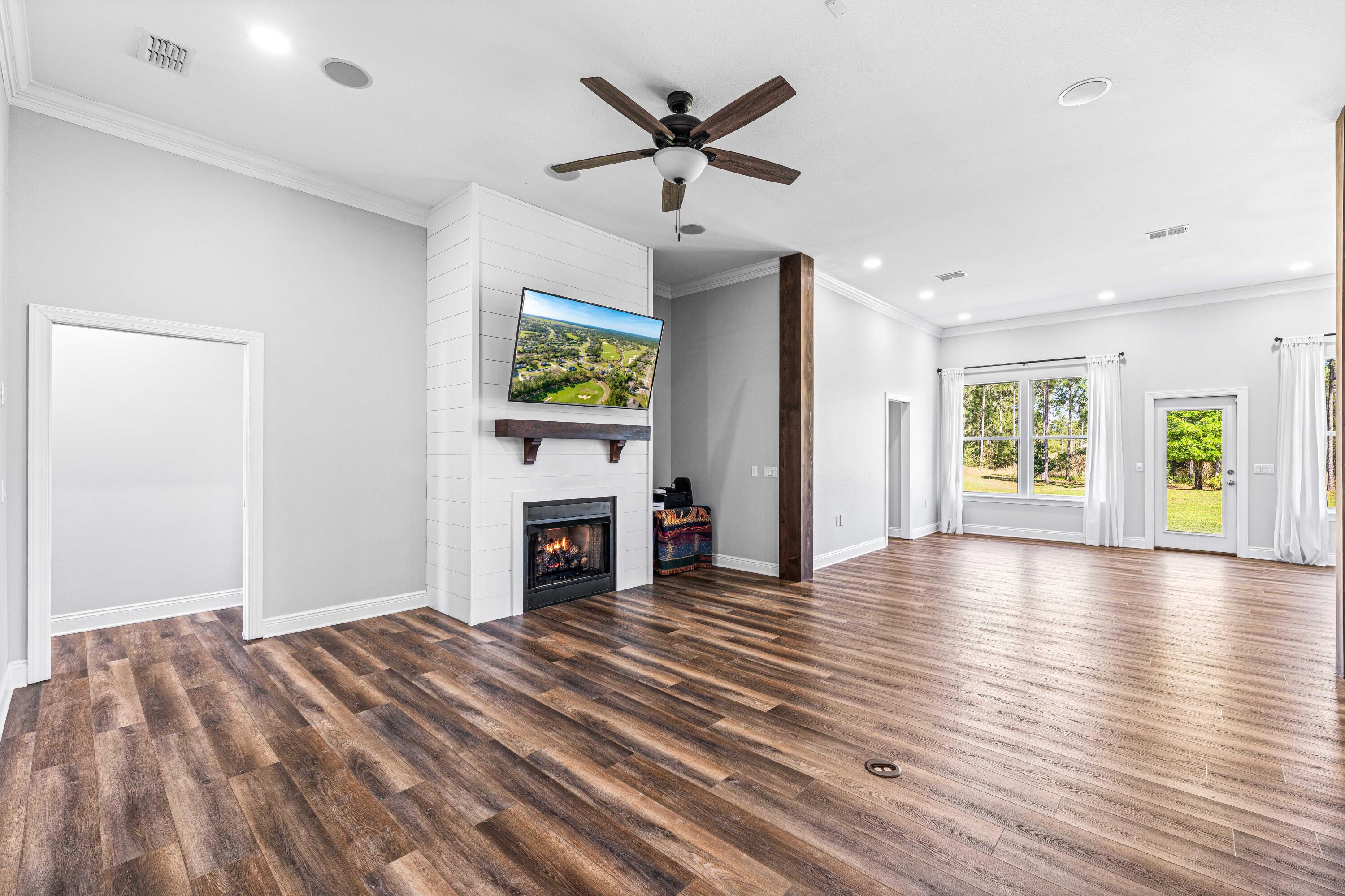 WINDSWEPT ESTATES - Residential