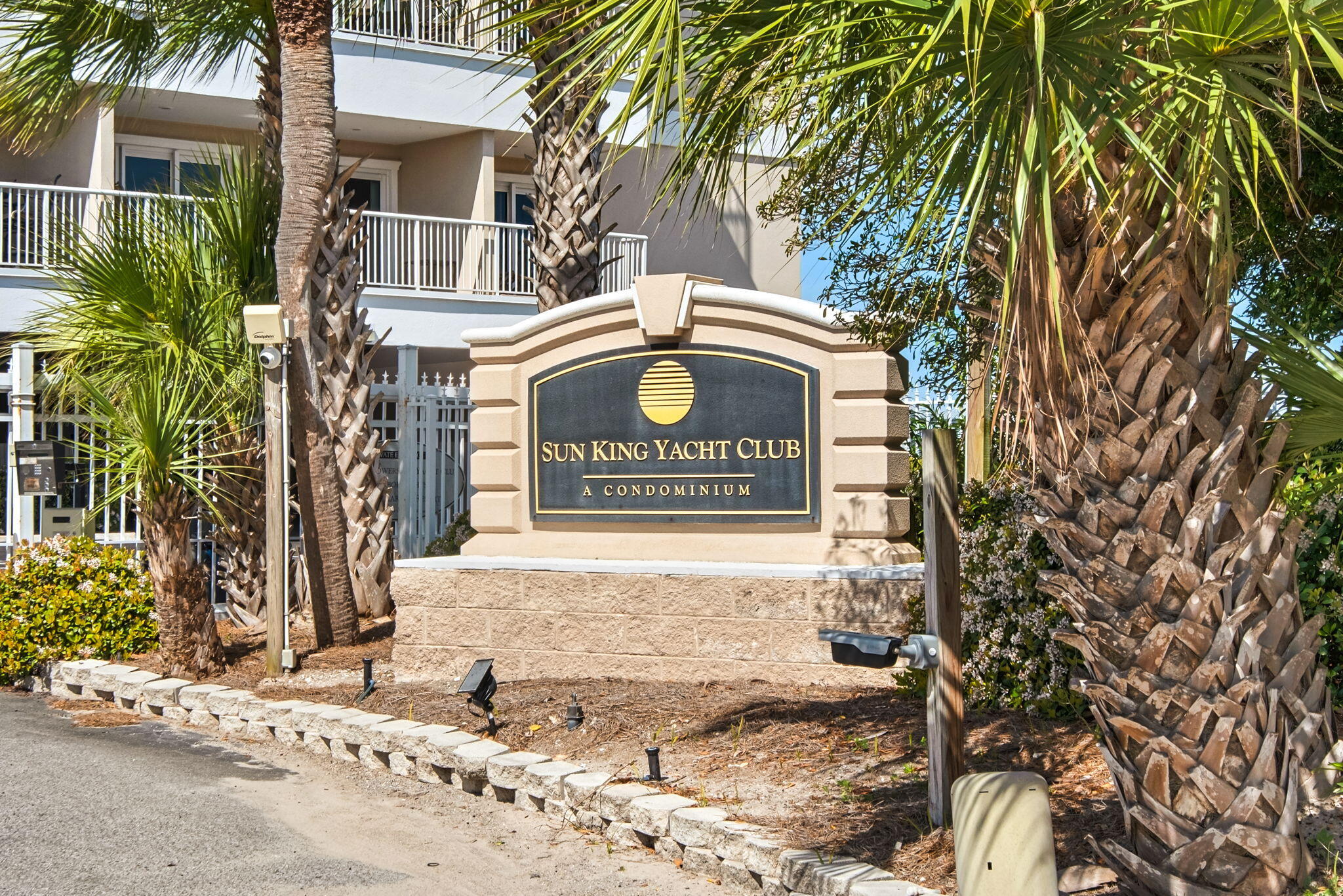 Sun King Towers - Residential