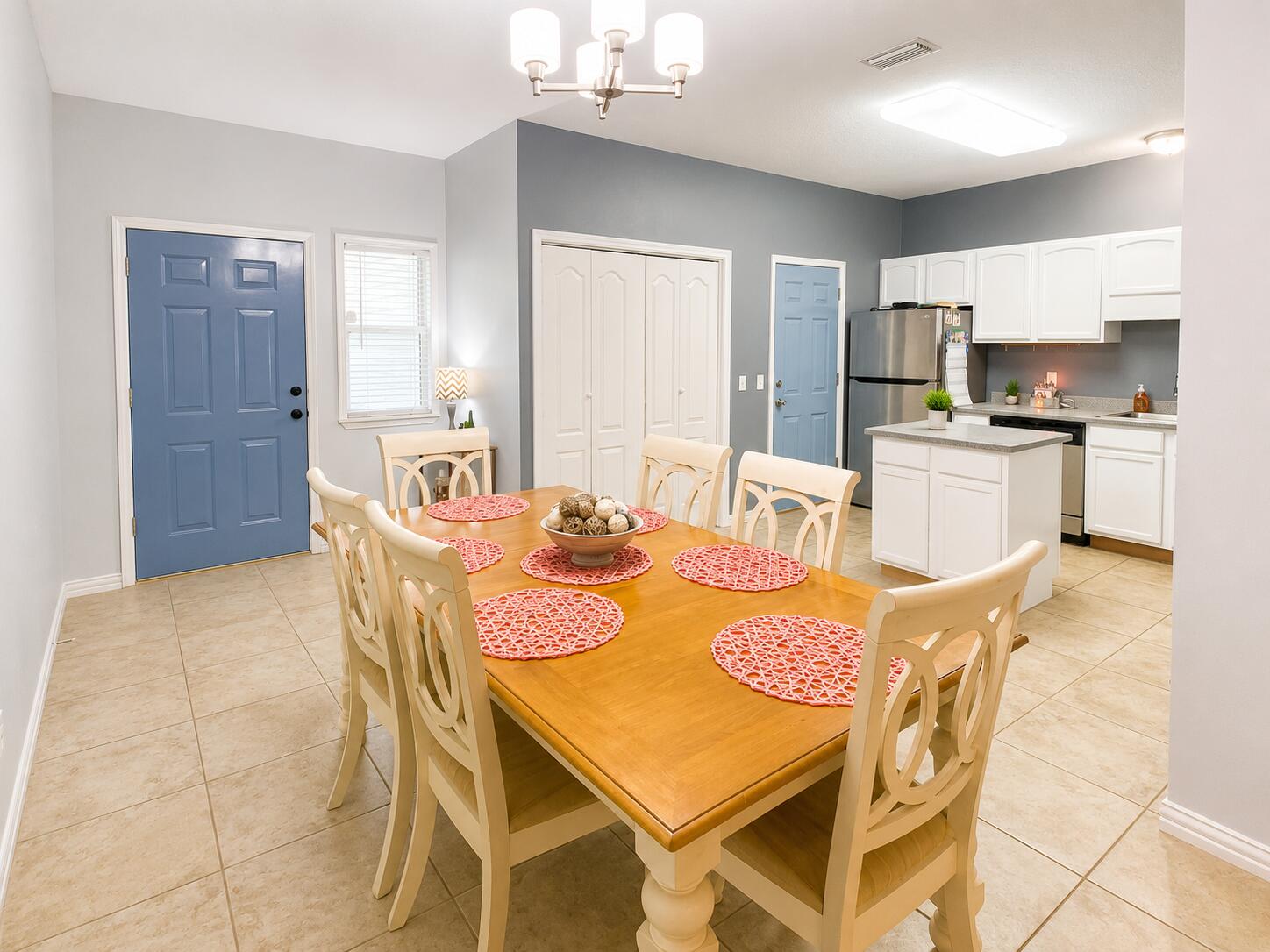 Dolphin Rd Condos - Residential