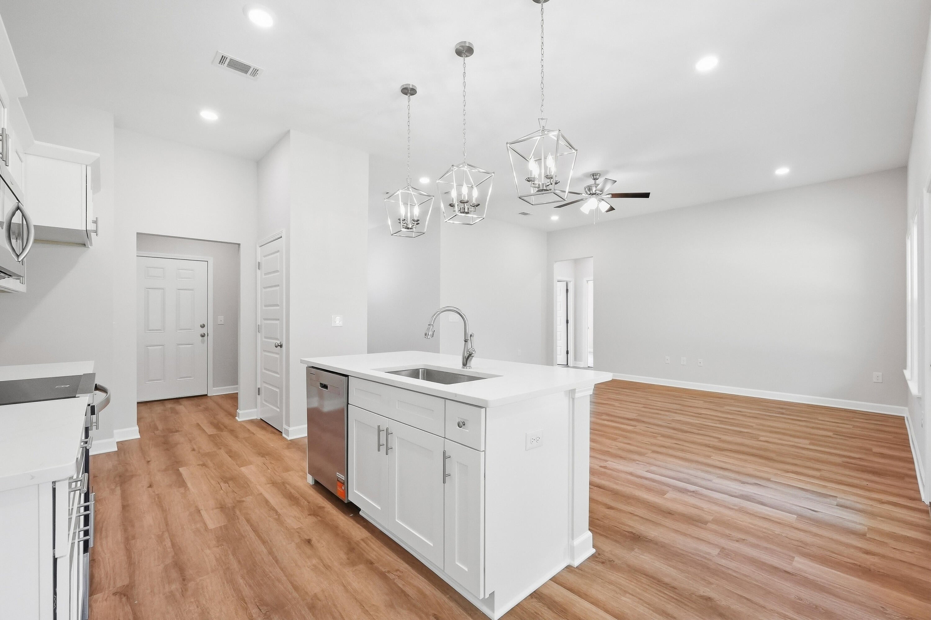 SOUTHERN CHARM - Residential