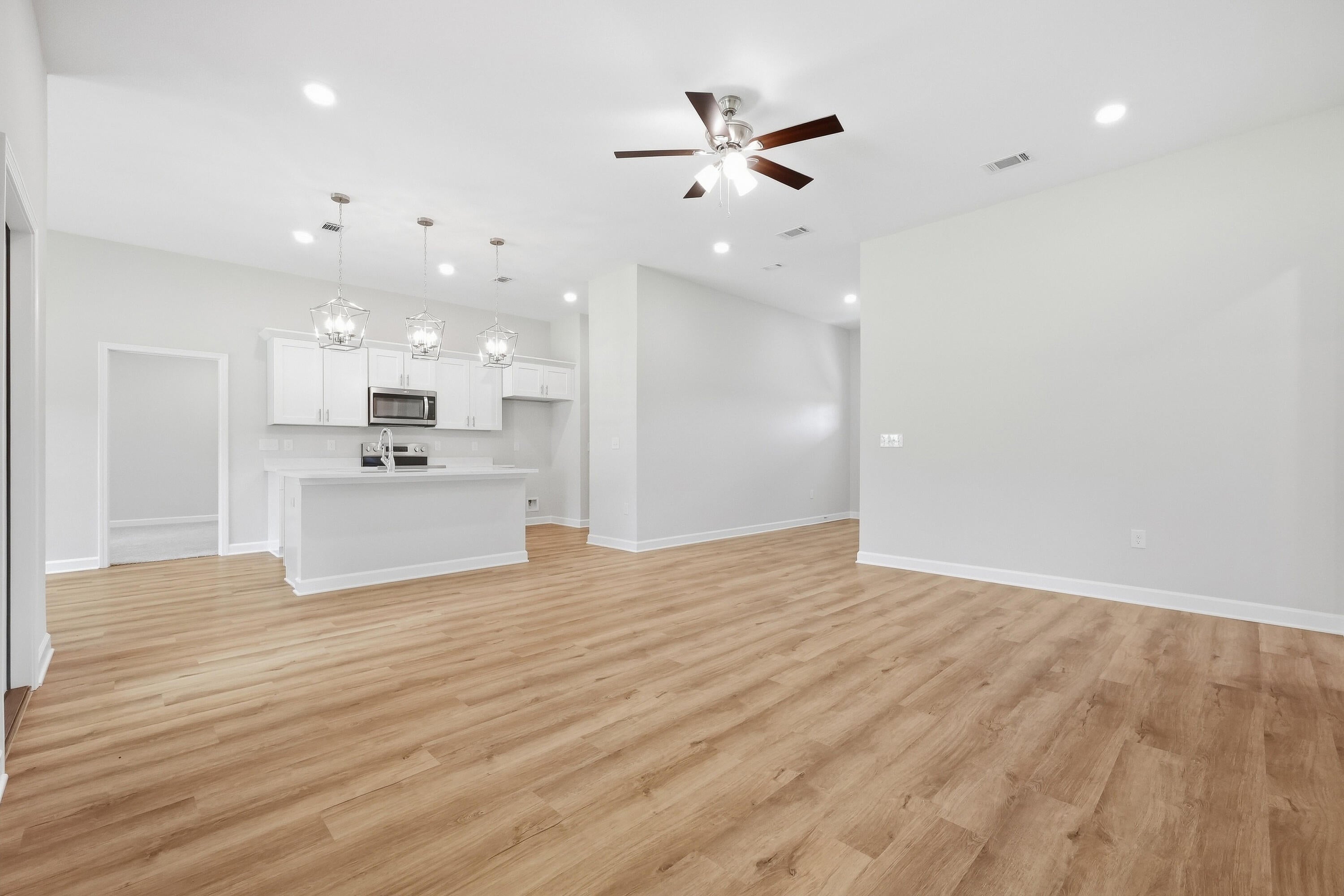 SOUTHERN CHARM - Residential