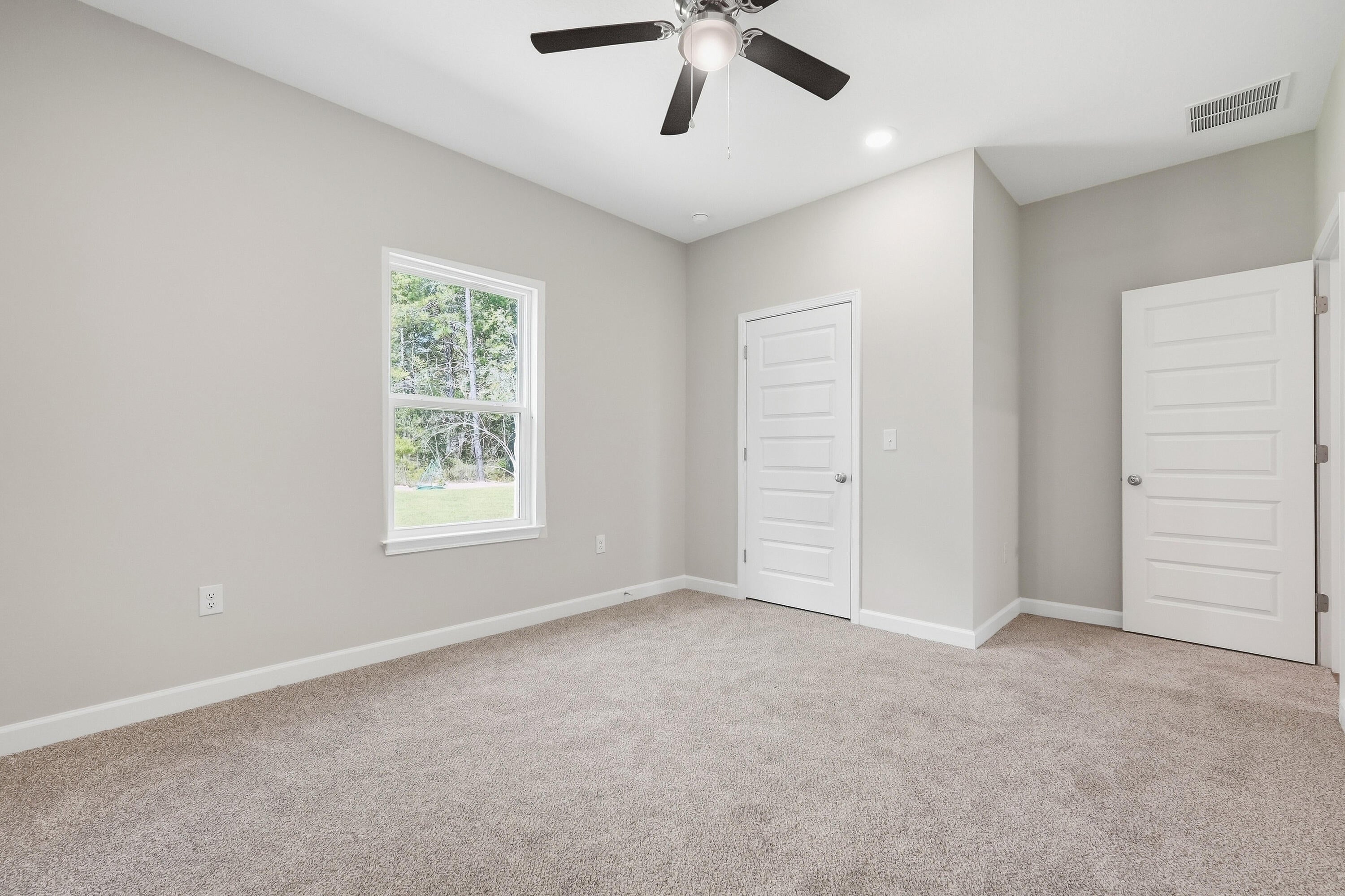 SOUTHERN CHARM - Residential