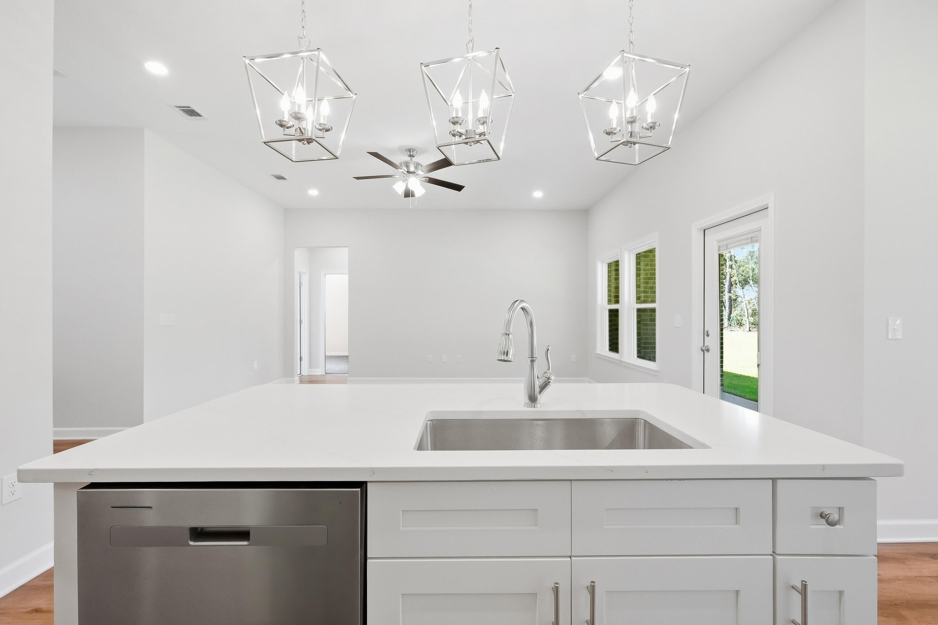 SOUTHERN CHARM - Residential