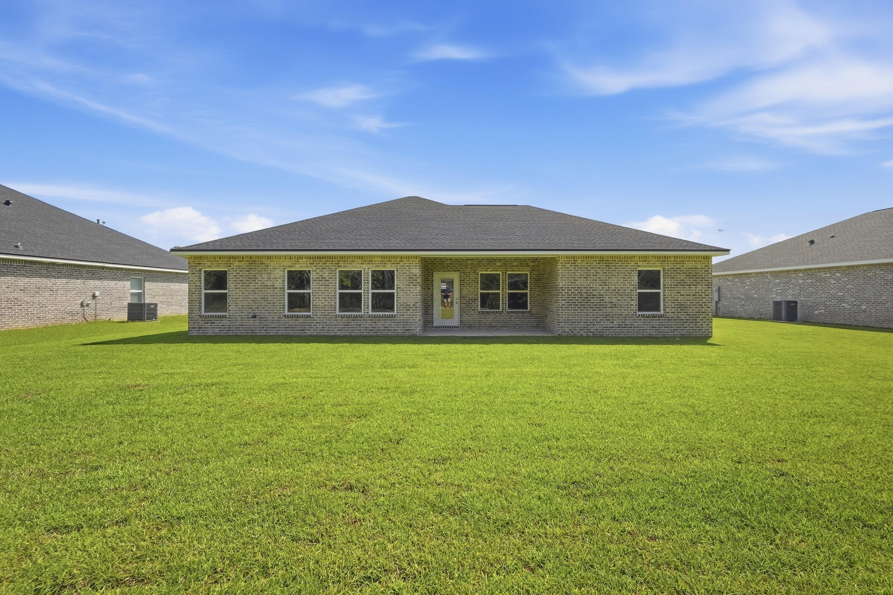 SOUTHERN CHARM - Residential