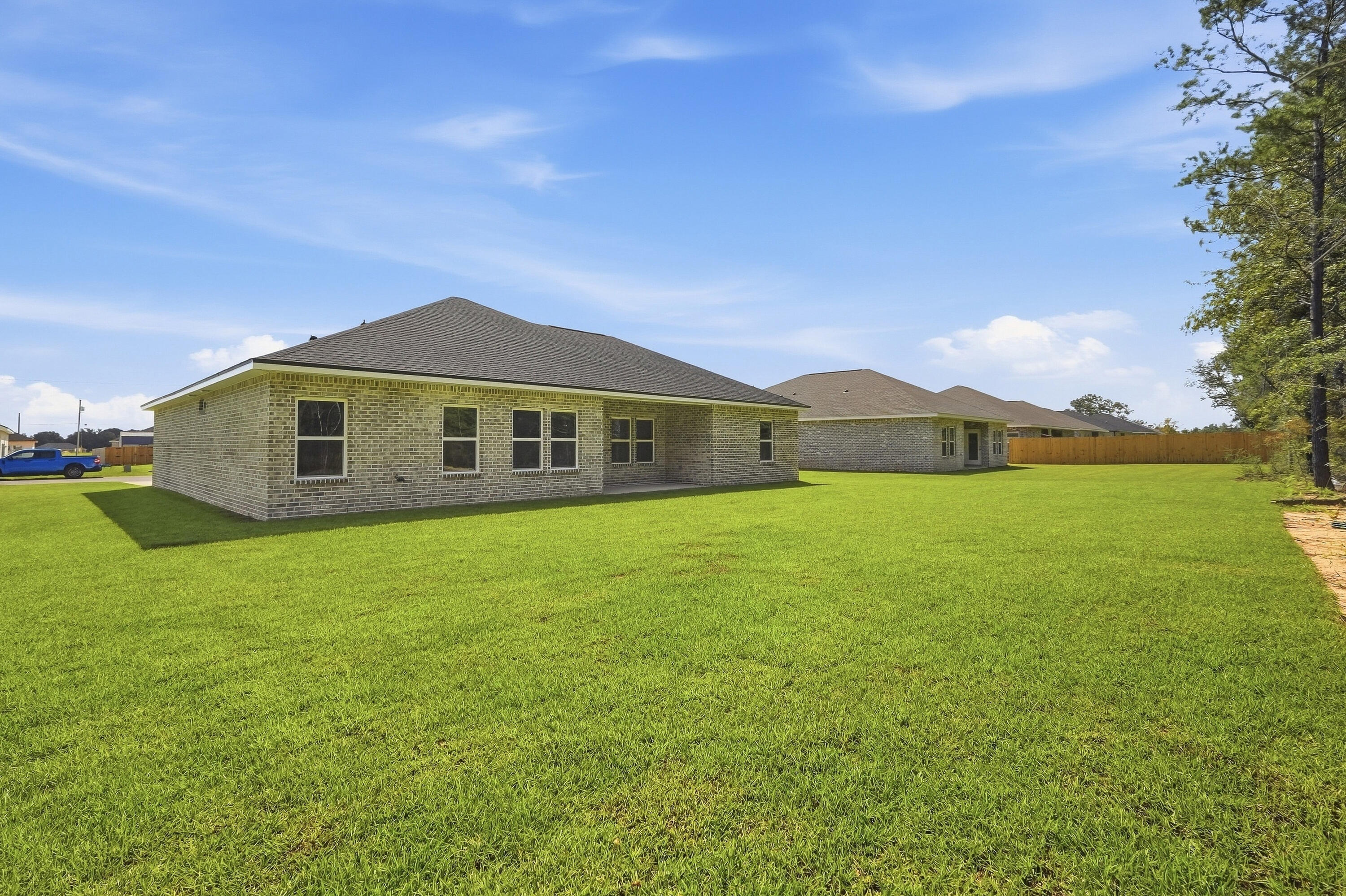 SOUTHERN CHARM - Residential