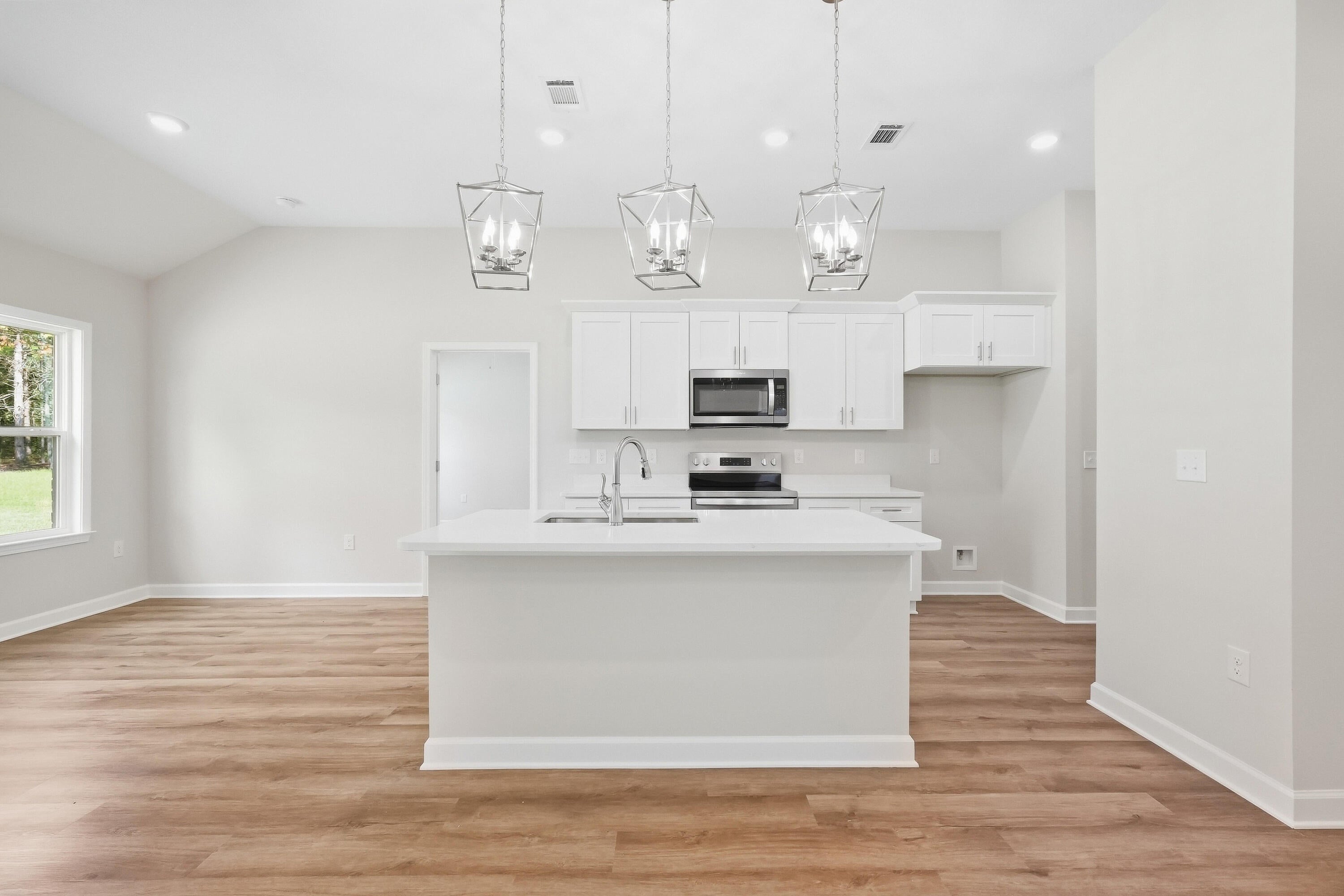 SOUTHERN CHARM - Residential