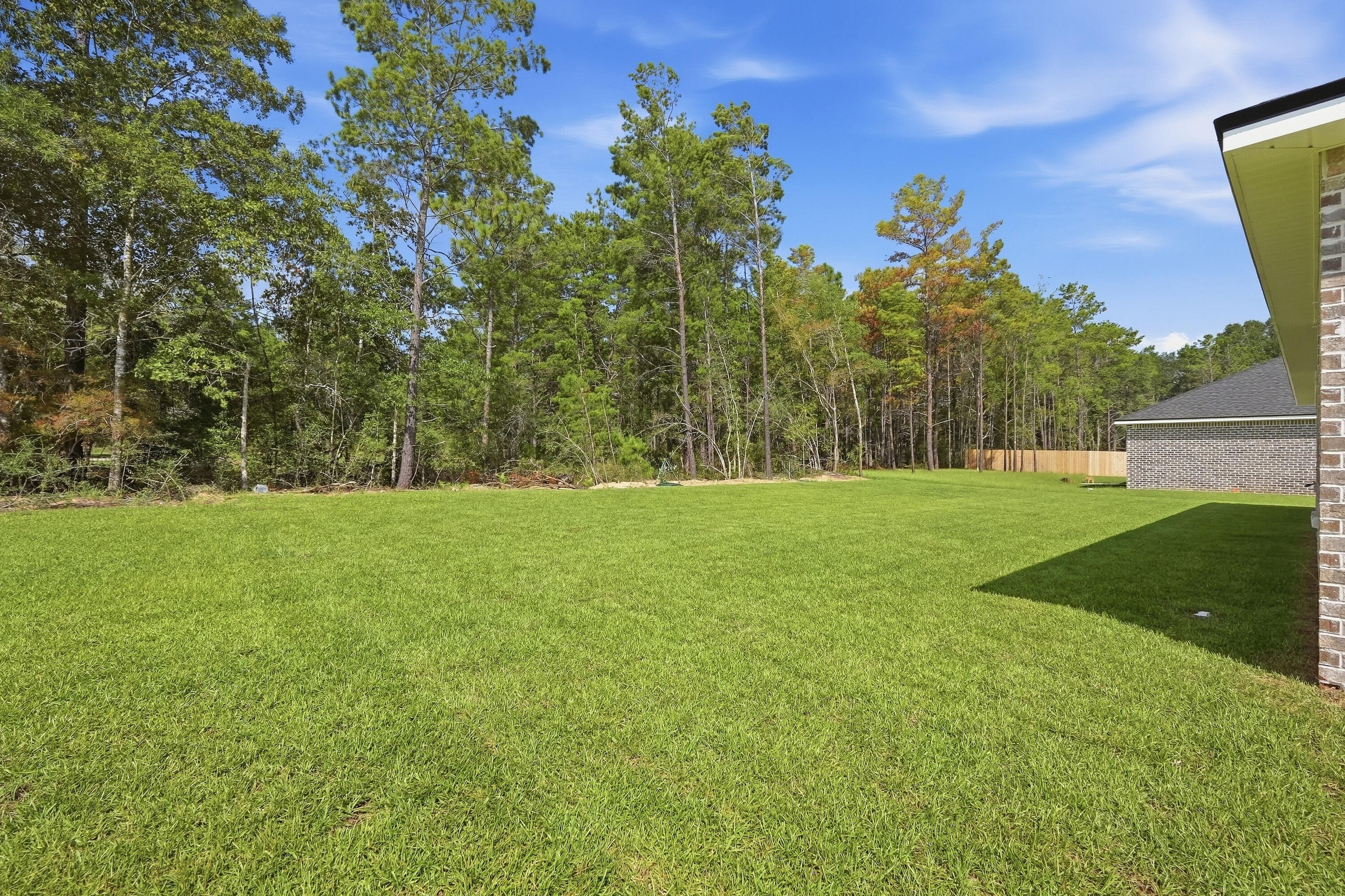 SOUTHERN CHARM - Residential