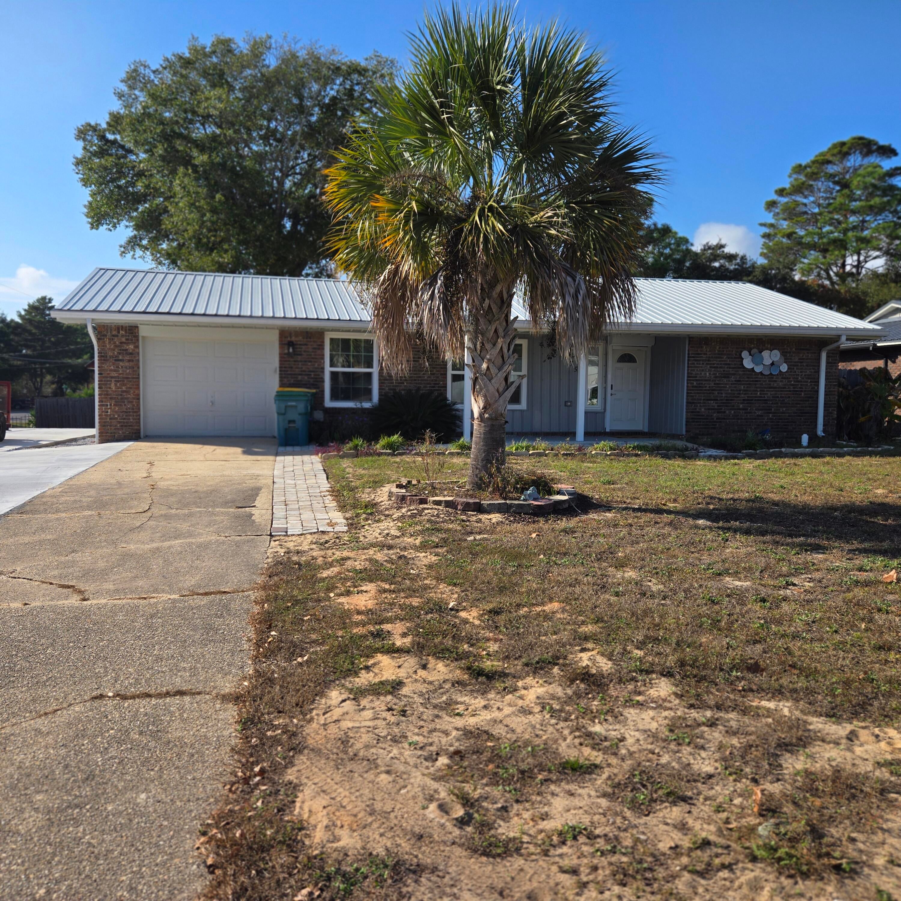 Welcome to this newly remodeled 3-bedroom, 2-bath home offering modern comfort and convenience throughout. The home features an open-concept kitchen with a spacious island, perfect for cooking, entertaining, or gathering with family. Enjoy the efficiency of a gas stove and gas water heater, adding both practicality and value.
Relax on the private screened-in porch, ideal for morning coffee.. The extended driveway provides ample parking for multiple vehicles or recreational toys, while the split bedroom layout offers added privacy. The partially fenced yard gives you open outdoor space.
Min 680 credit and 2.5x's rent in income required.
This home is ready for its next residents—schedule your tour today!