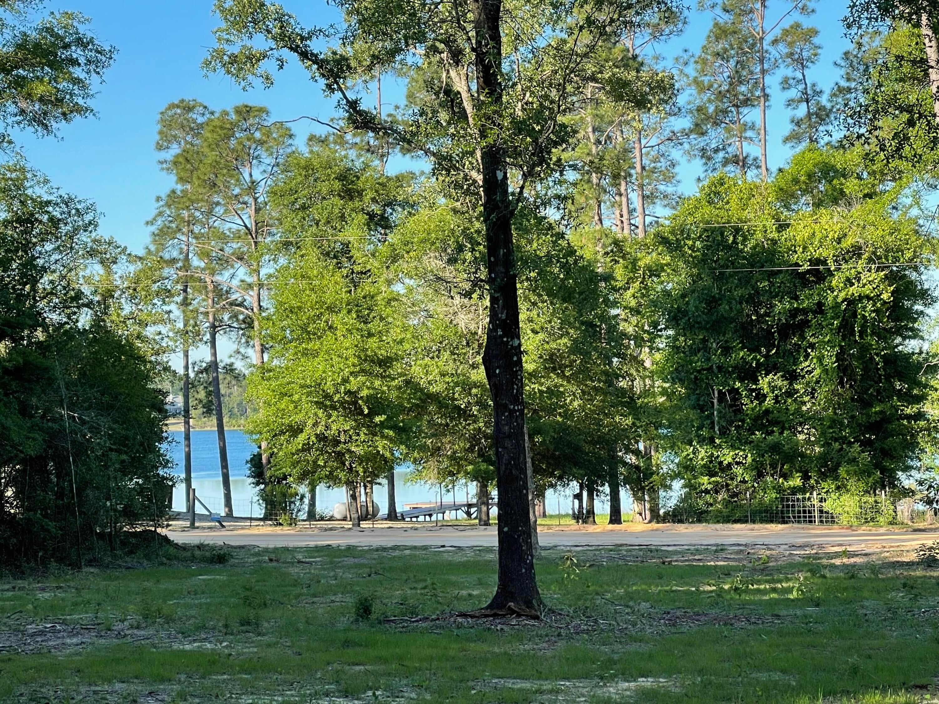 NO RECORDED SUBDIVISION - Land