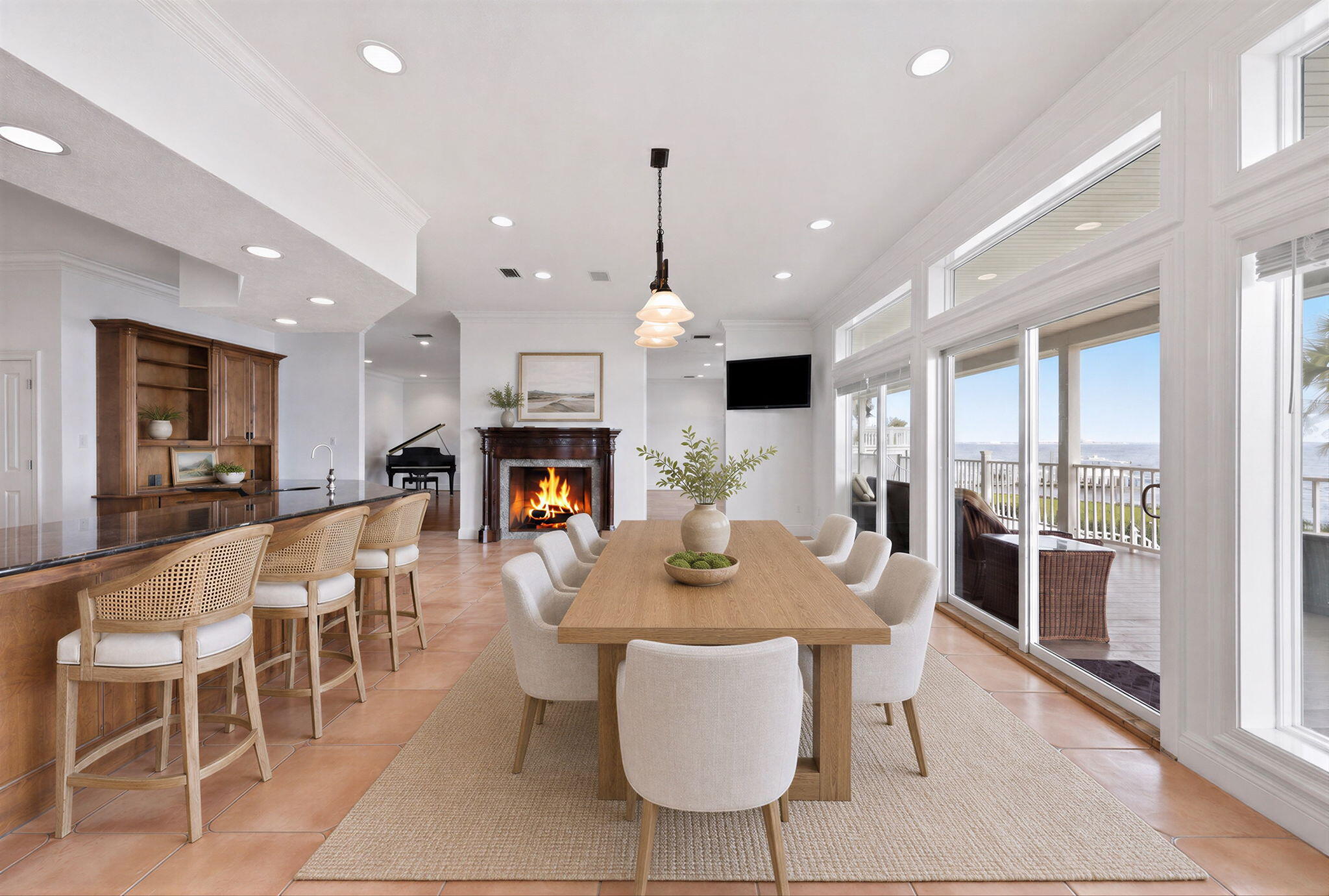 BLACK POINTE - Residential
