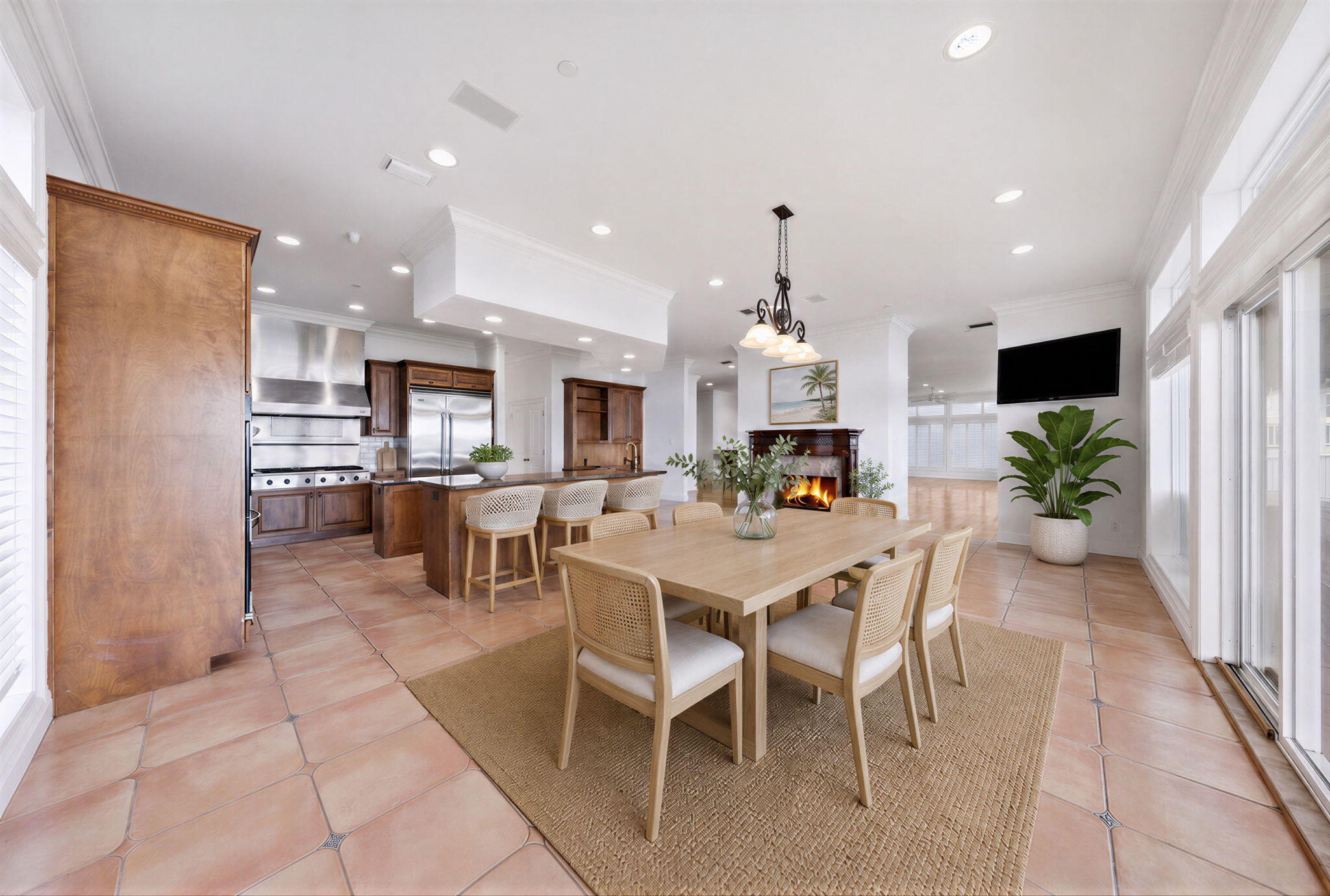 BLACK POINTE - Residential