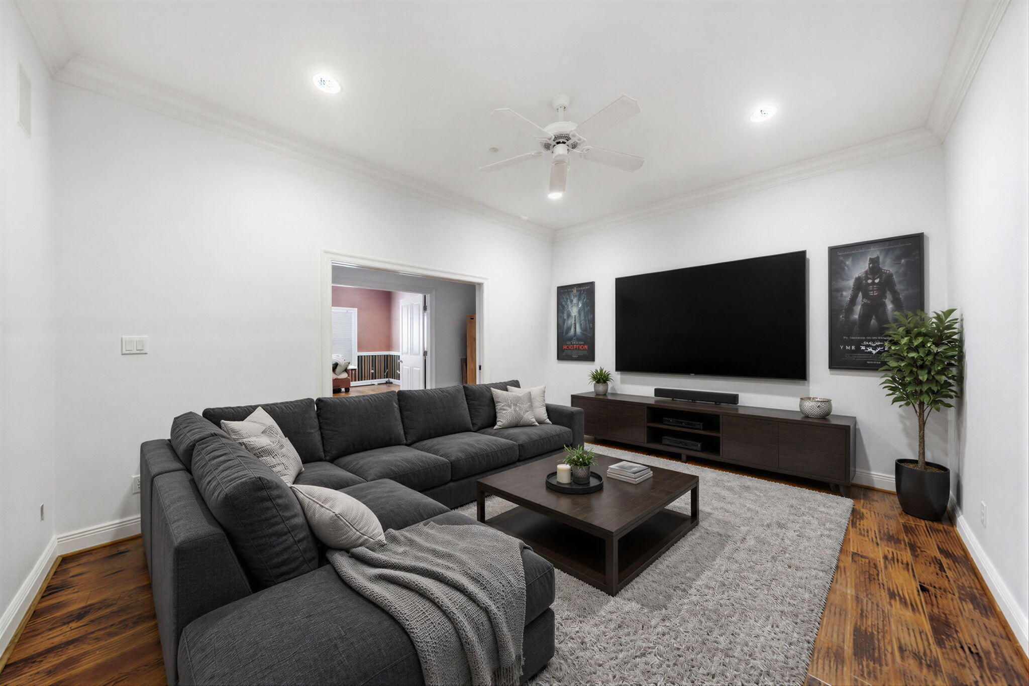 BLACK POINTE - Residential