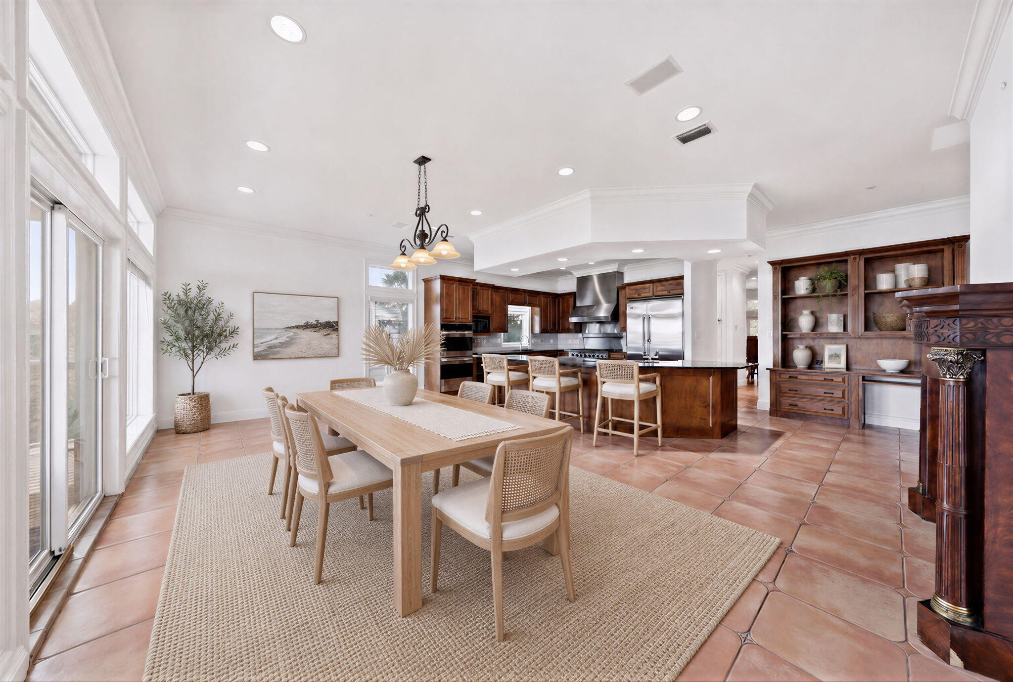 BLACK POINTE - Residential