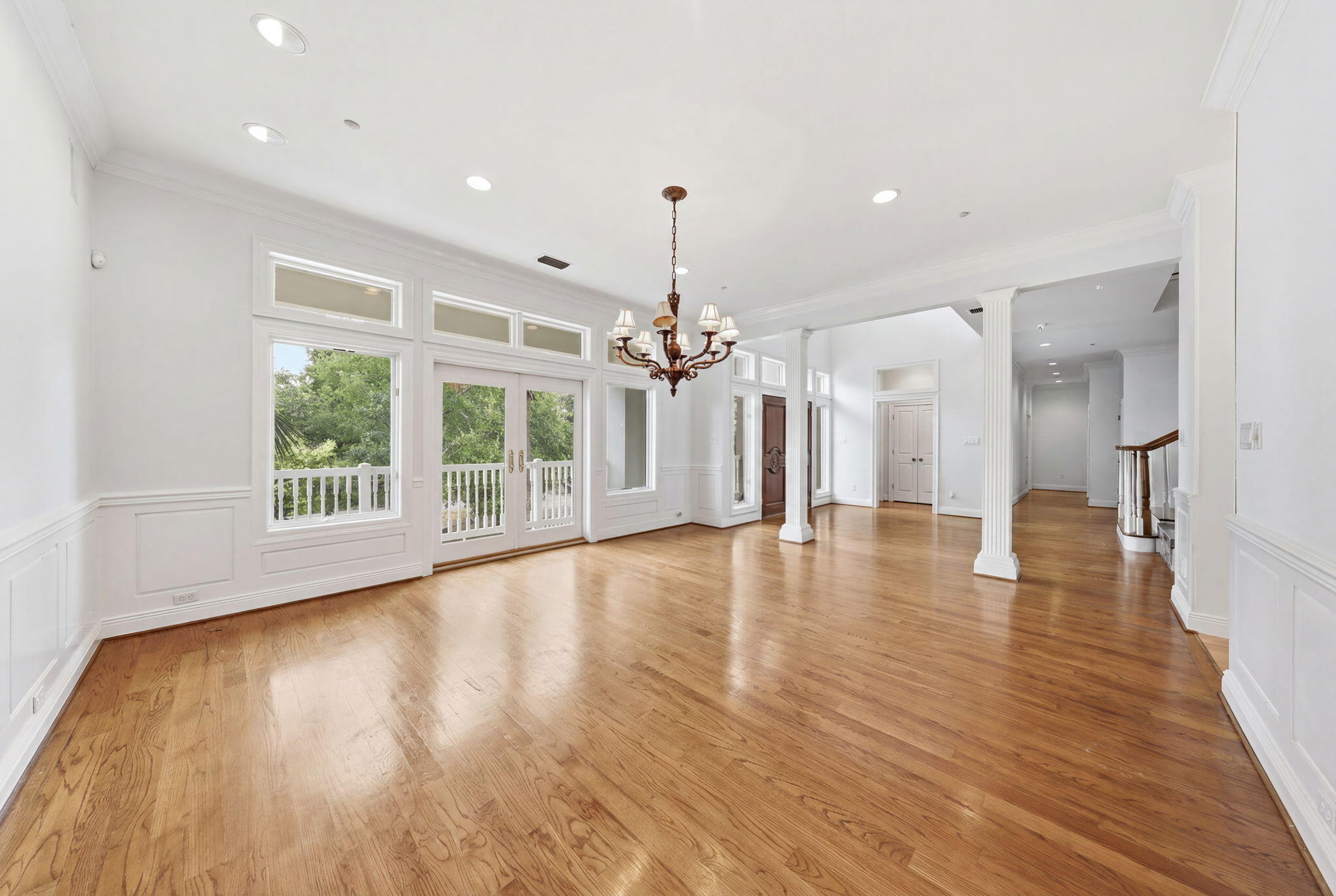 BLACK POINTE - Residential