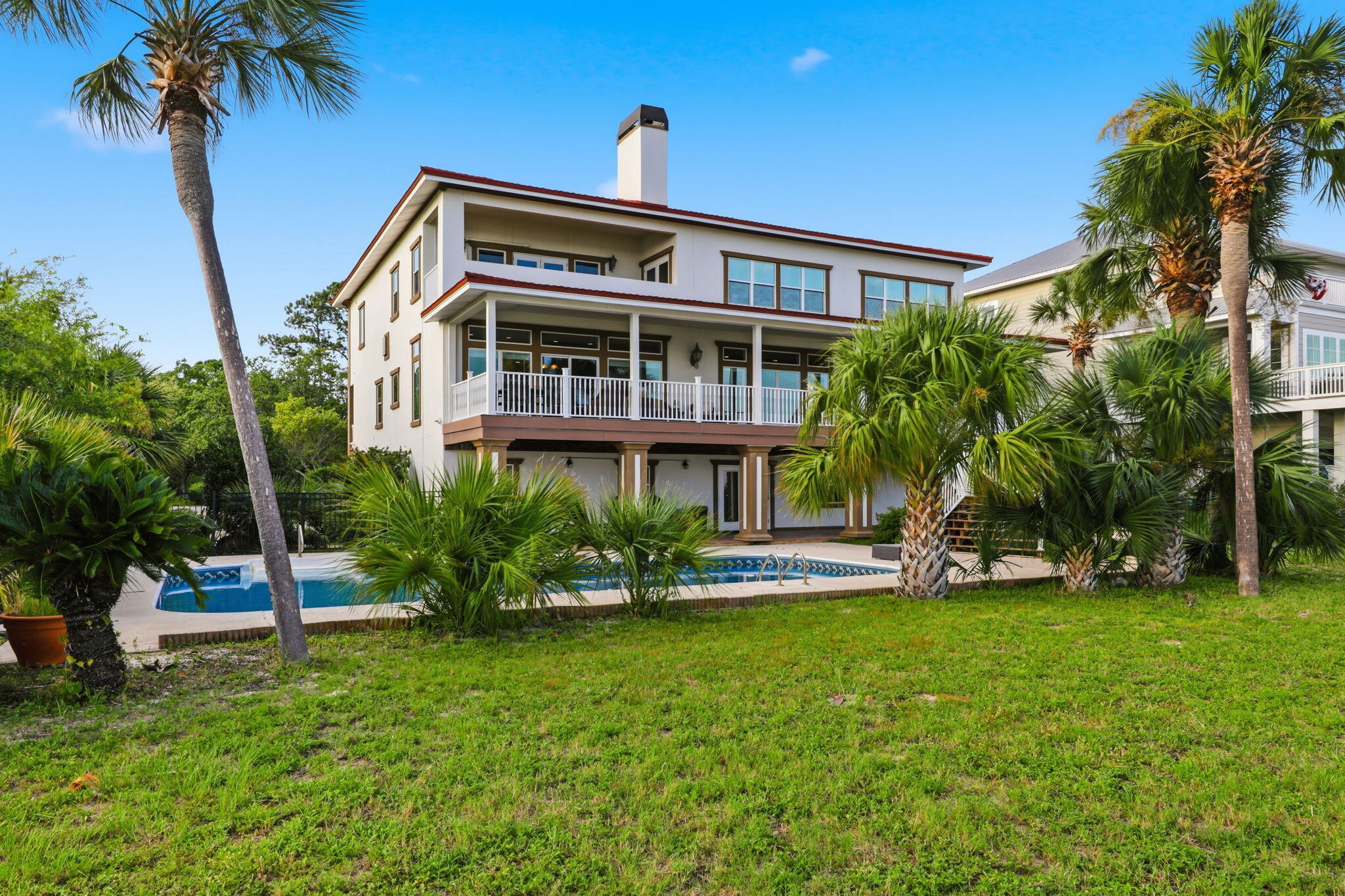 BLACK POINTE - Residential