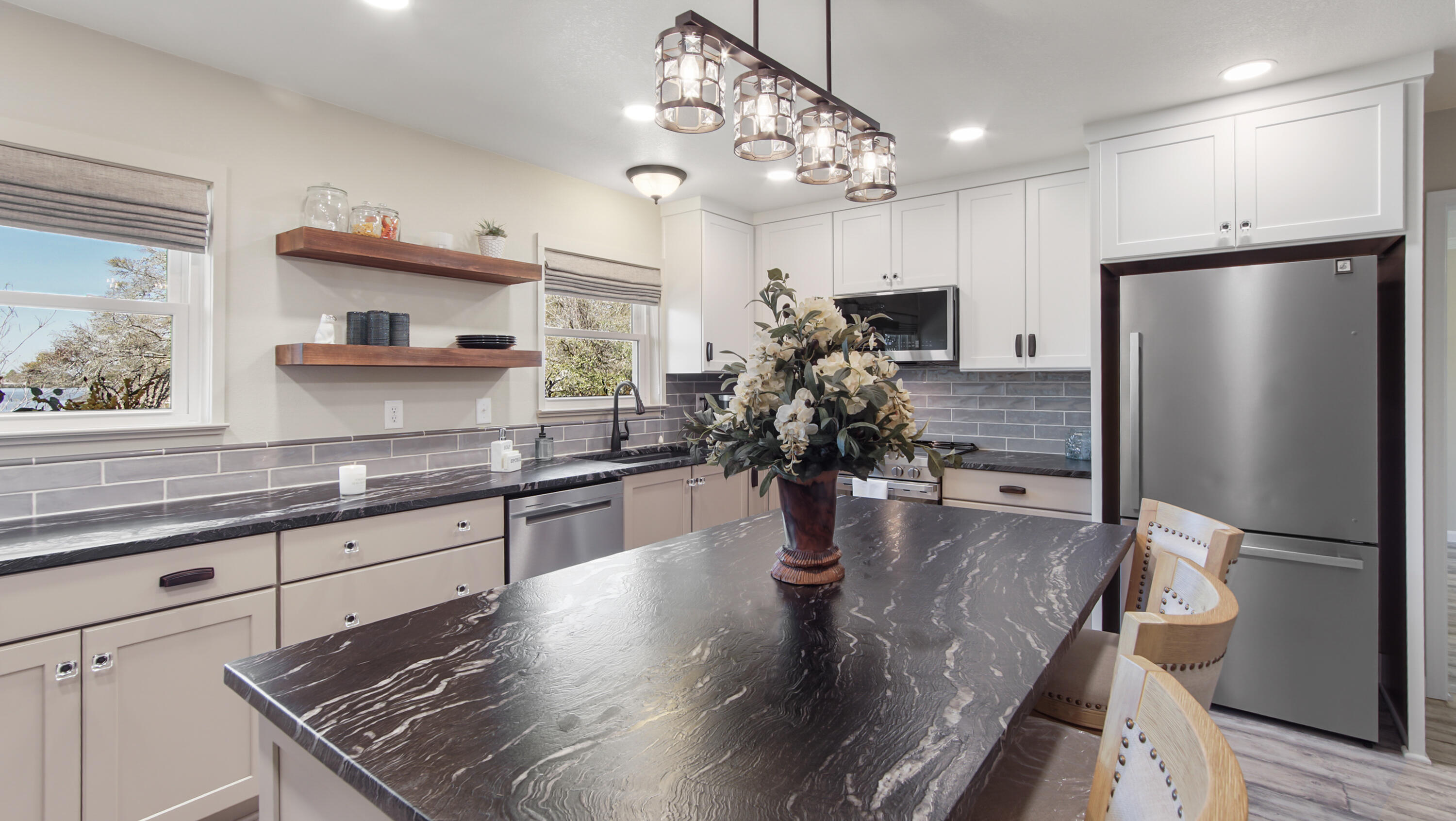 DEERPOINT ESTATES - Residential