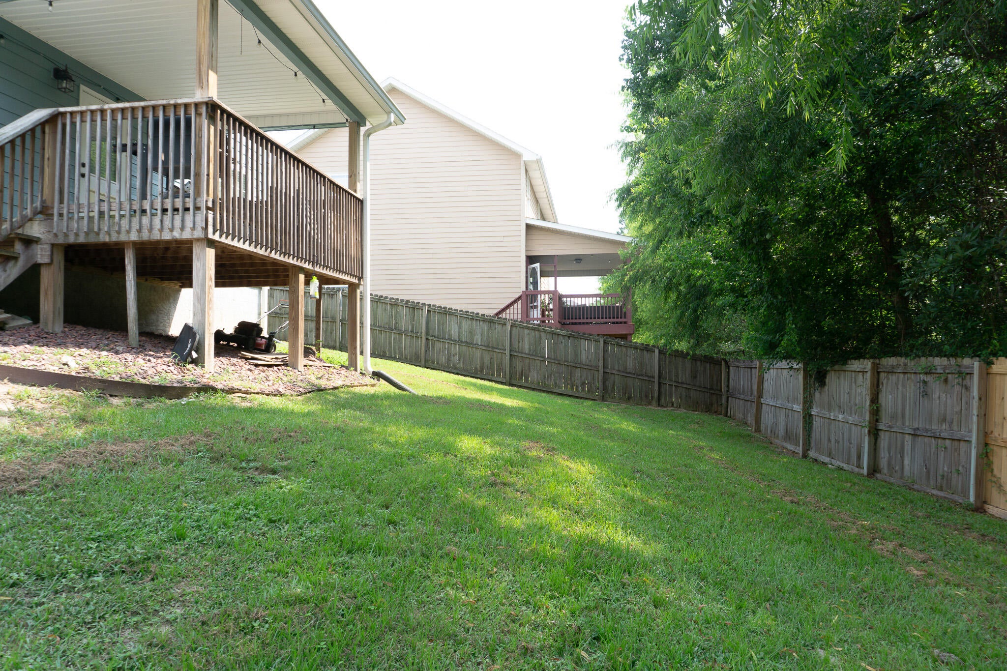 DUGGAN POND ESTATES - Residential Lease