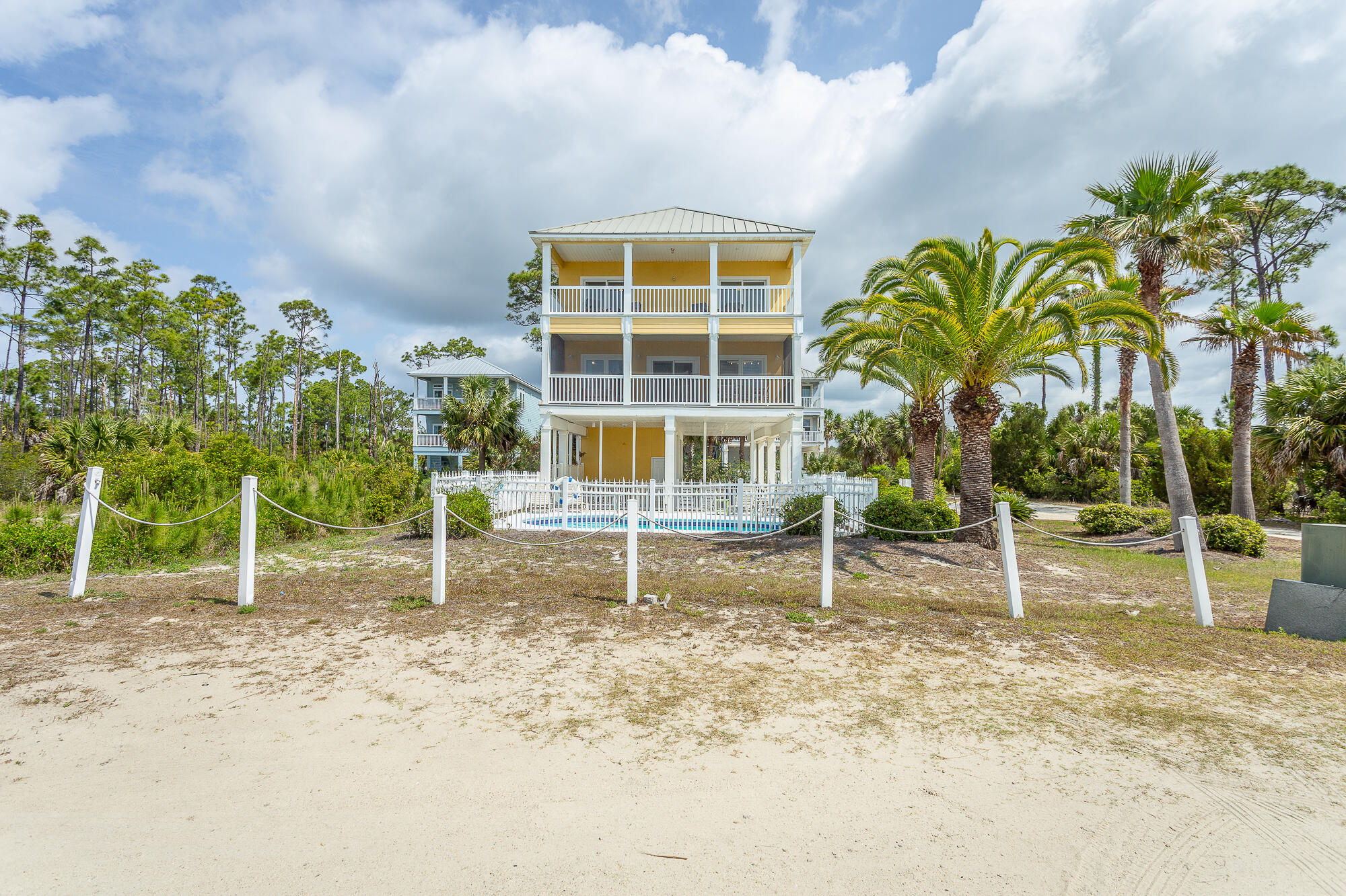NO RECORDED SUBDIVISION - Residential