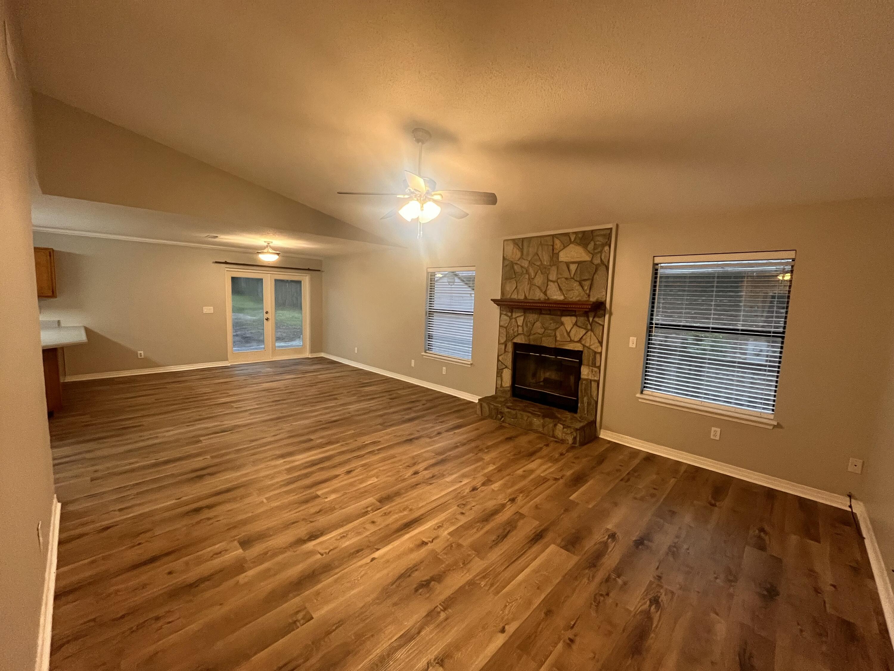 FAIRWOOD PH 1 - Residential Lease