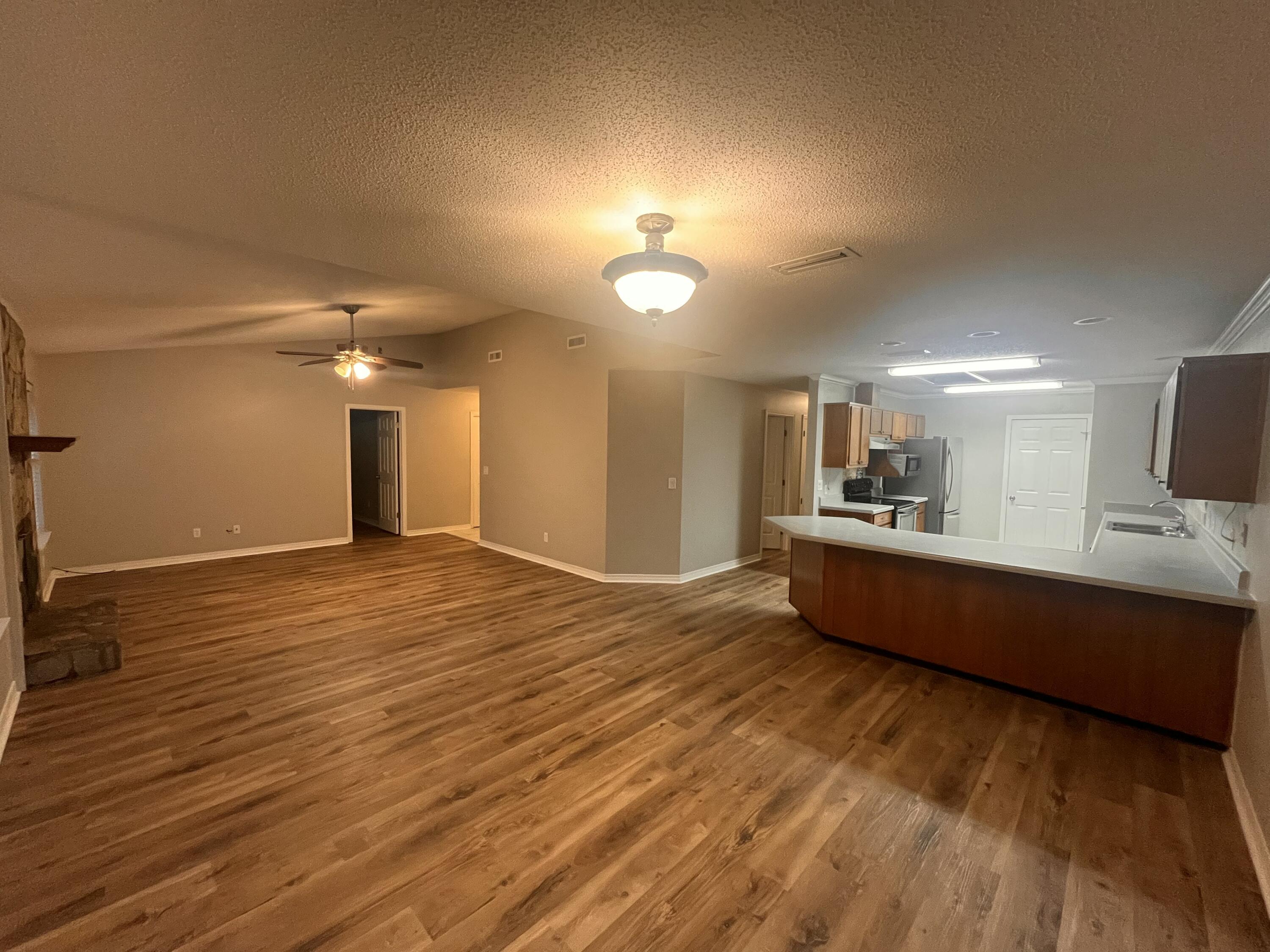 FAIRWOOD PH 1 - Residential Lease