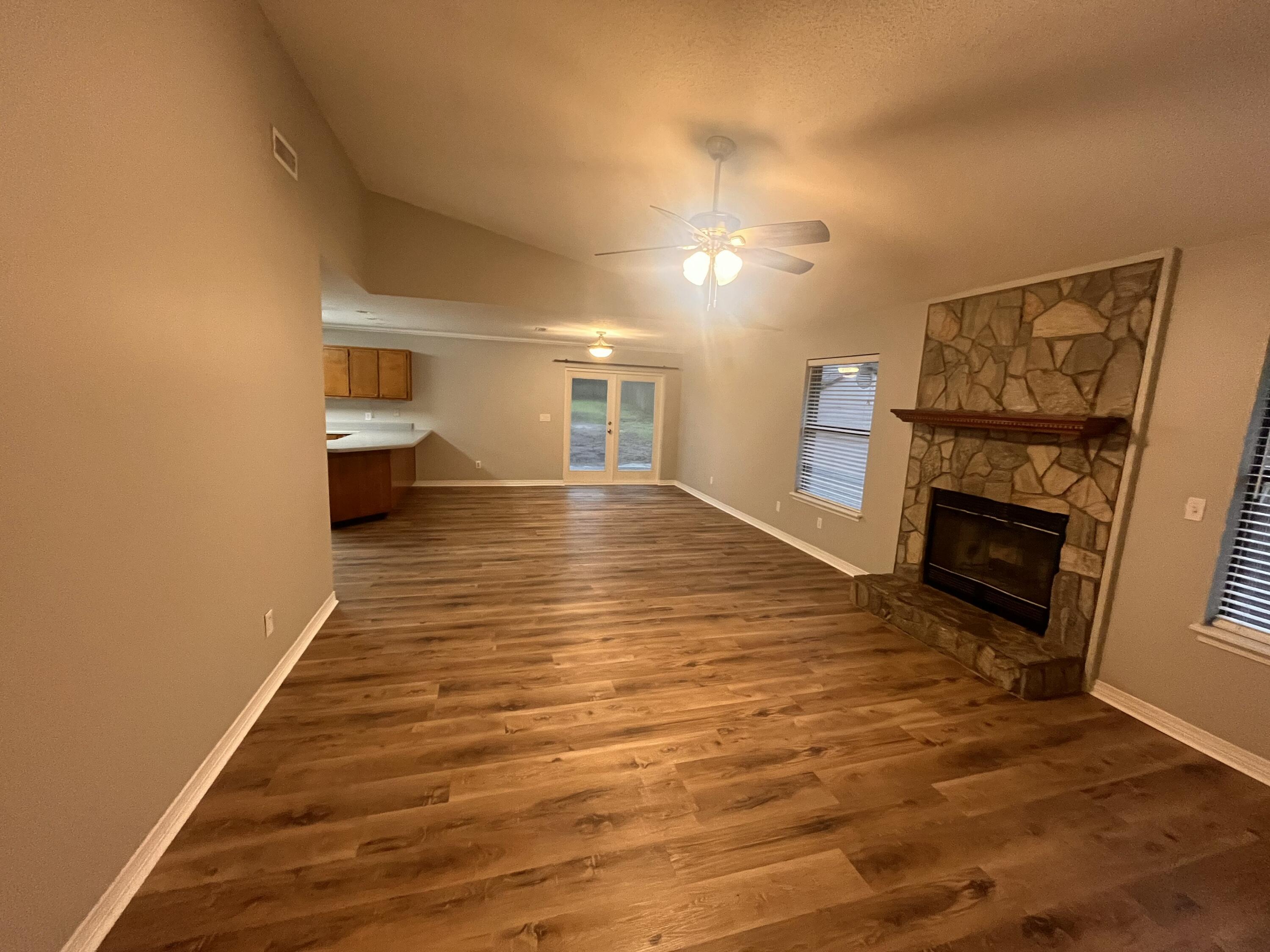 FAIRWOOD PH 1 - Residential Lease