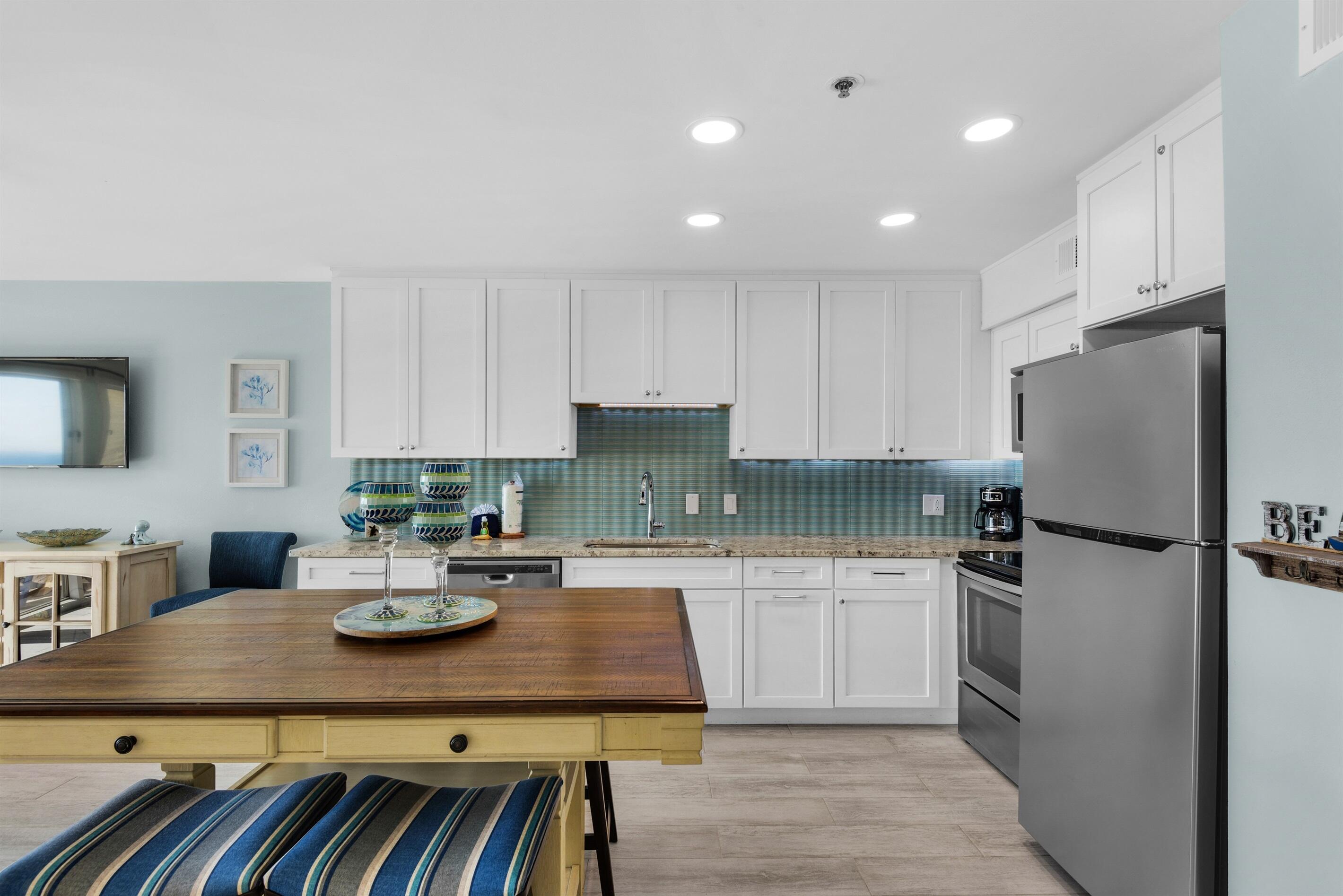 CRYSTAL SANDS CONDO - Residential