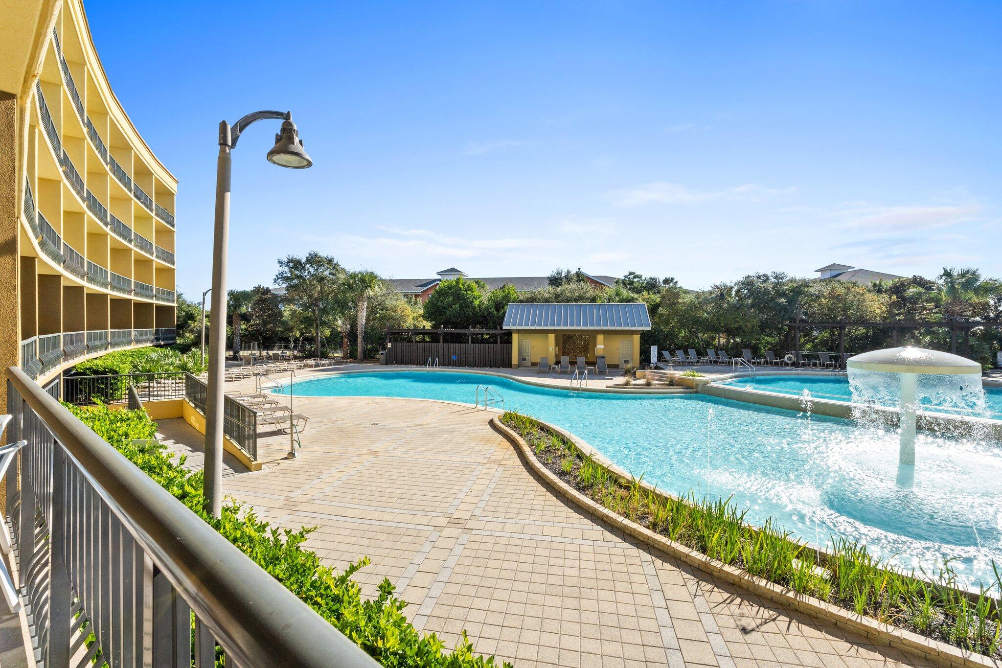 BEACH RESORT - Residential