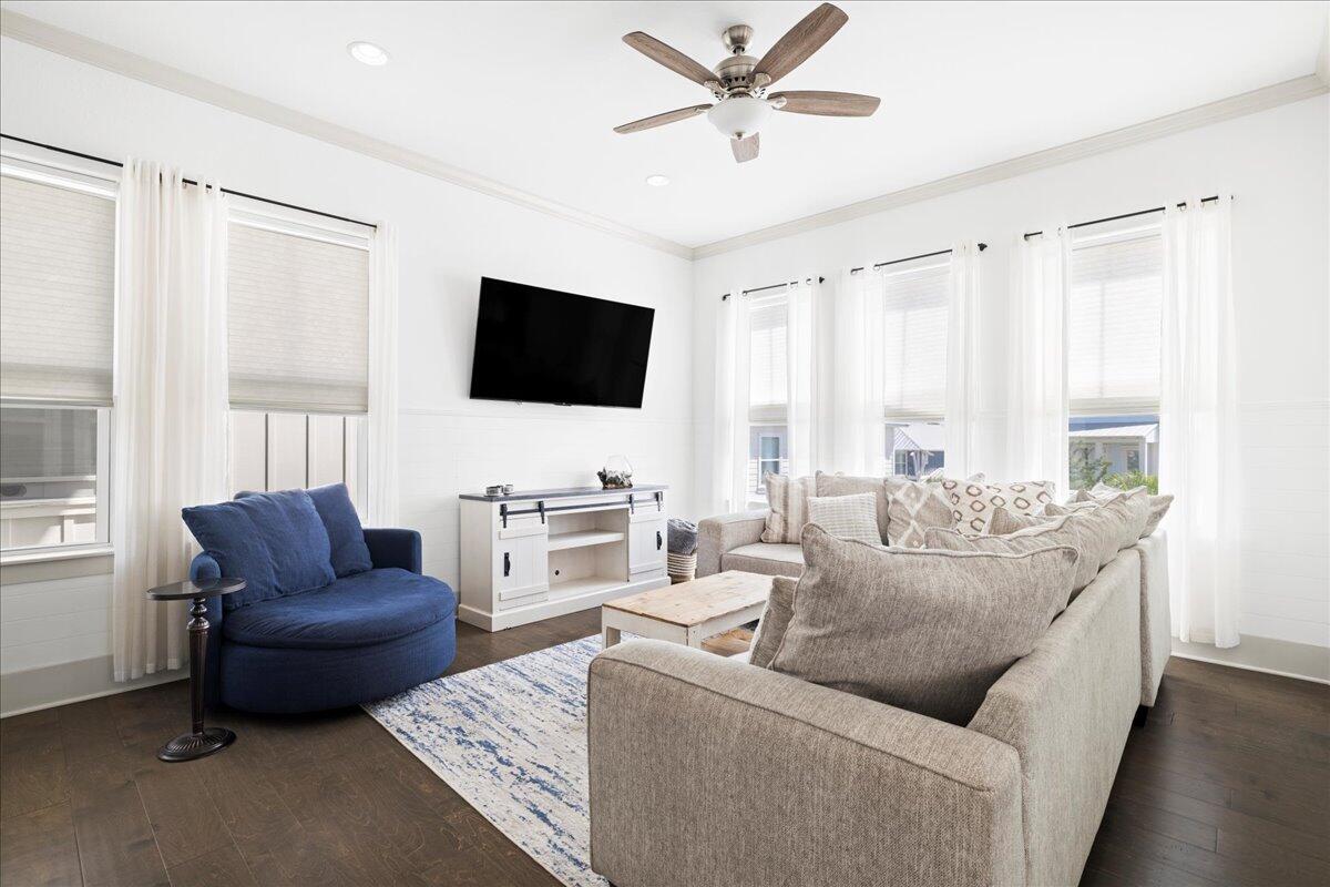 HIGHLAND PARKS - Residential