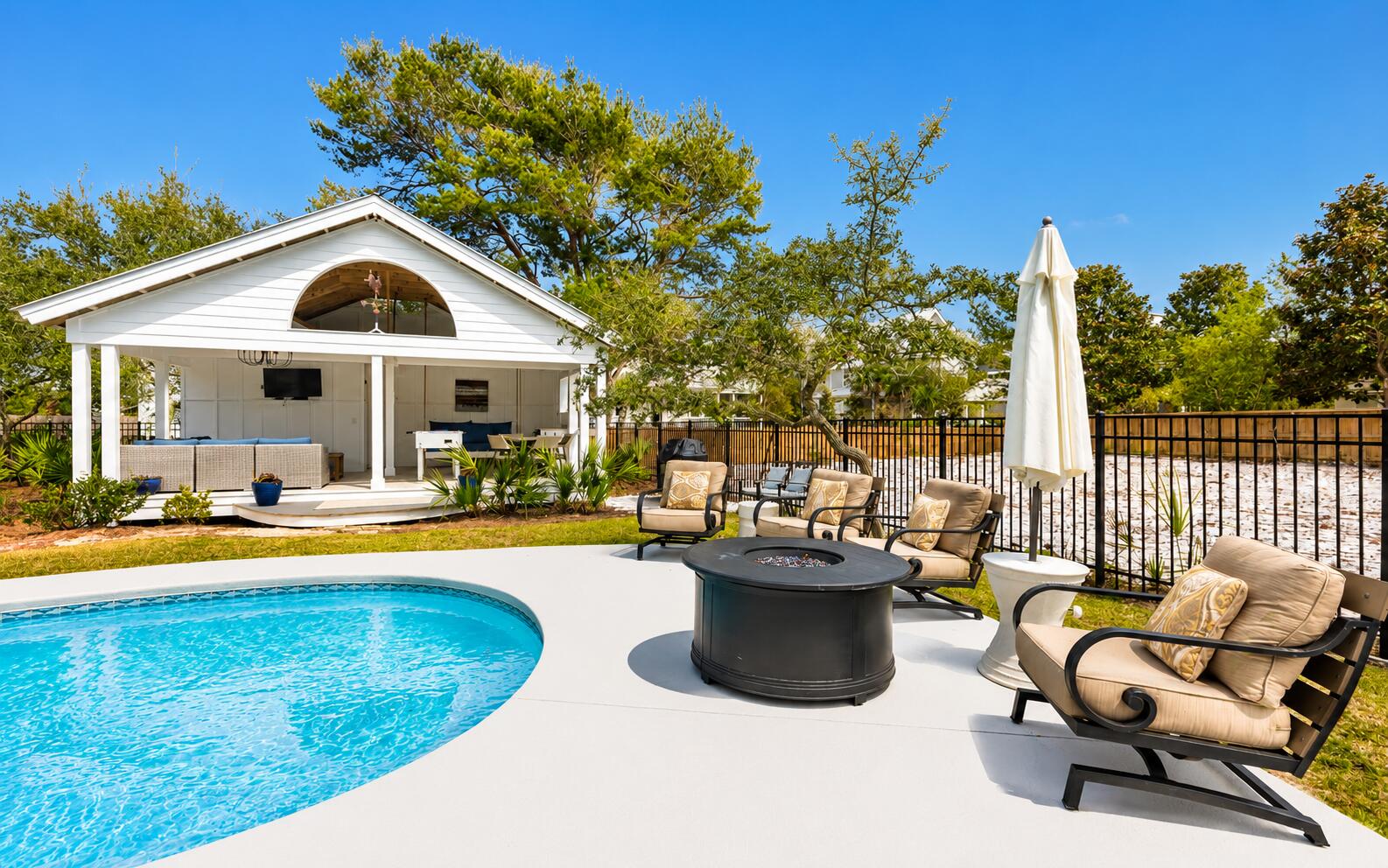 BLUE MOUNTAIN BEACH - Residential