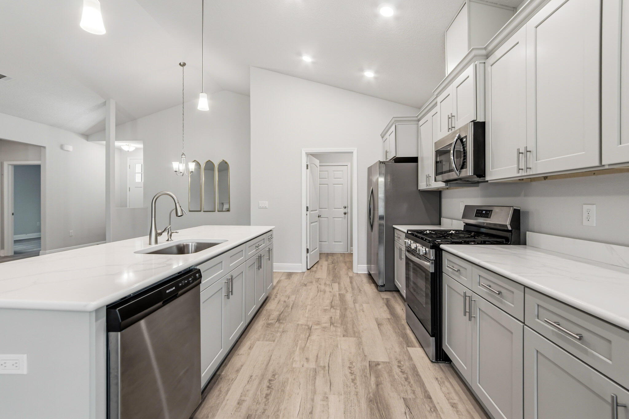 THE BLUFFS AT LAFAYETTE - Residential
