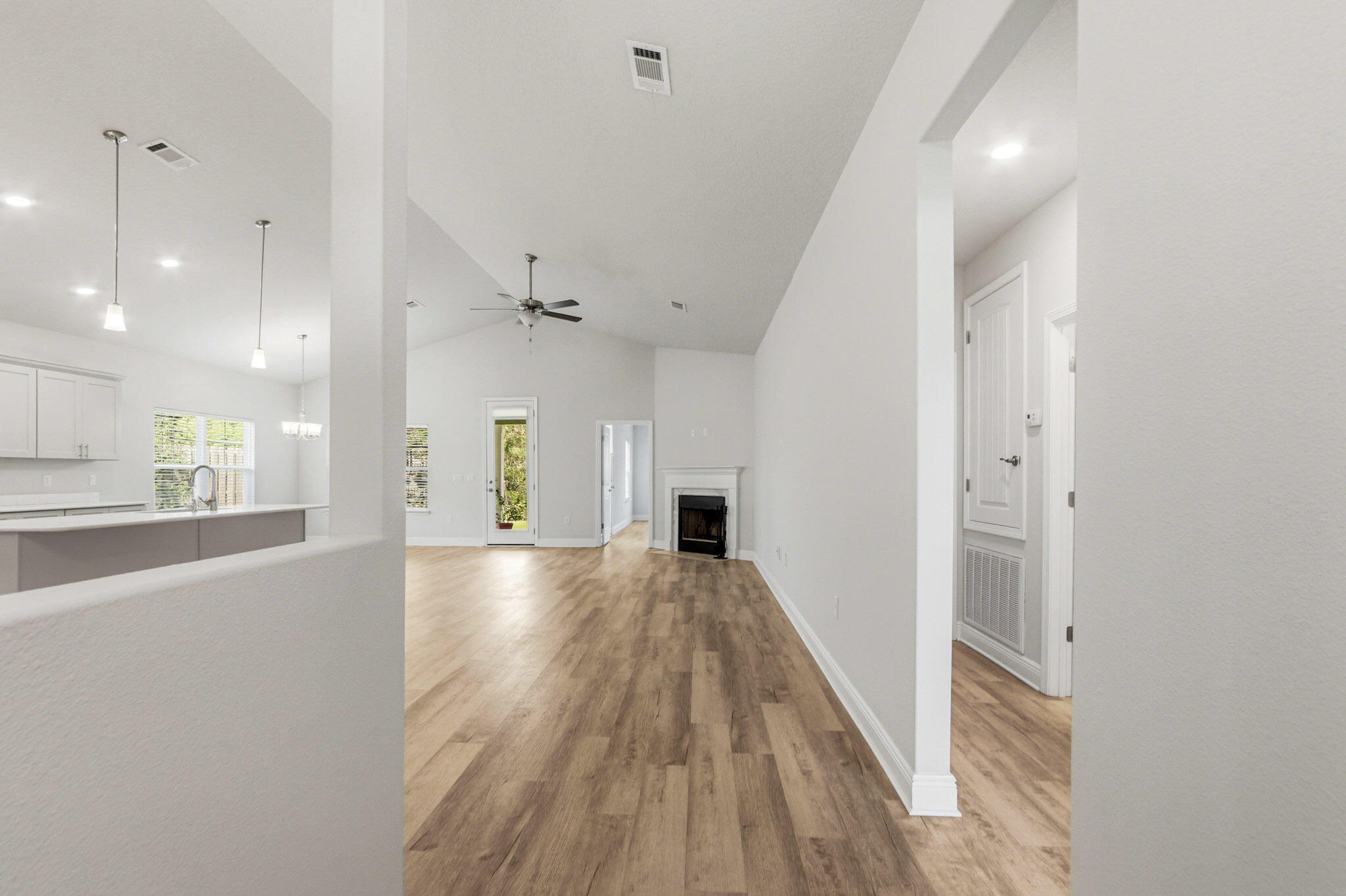 THE BLUFFS AT LAFAYETTE - Residential
