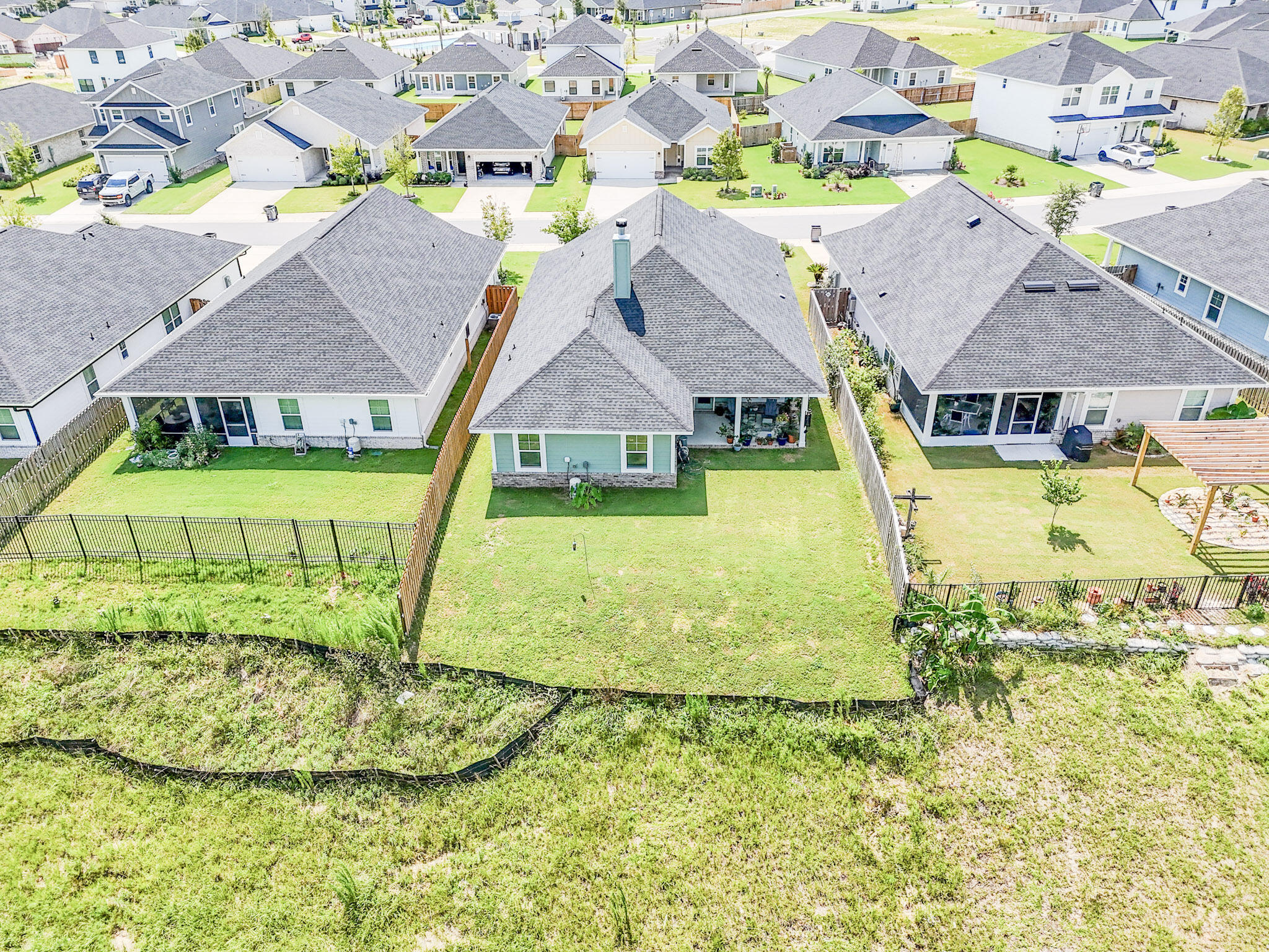 THE BLUFFS AT LAFAYETTE - Residential