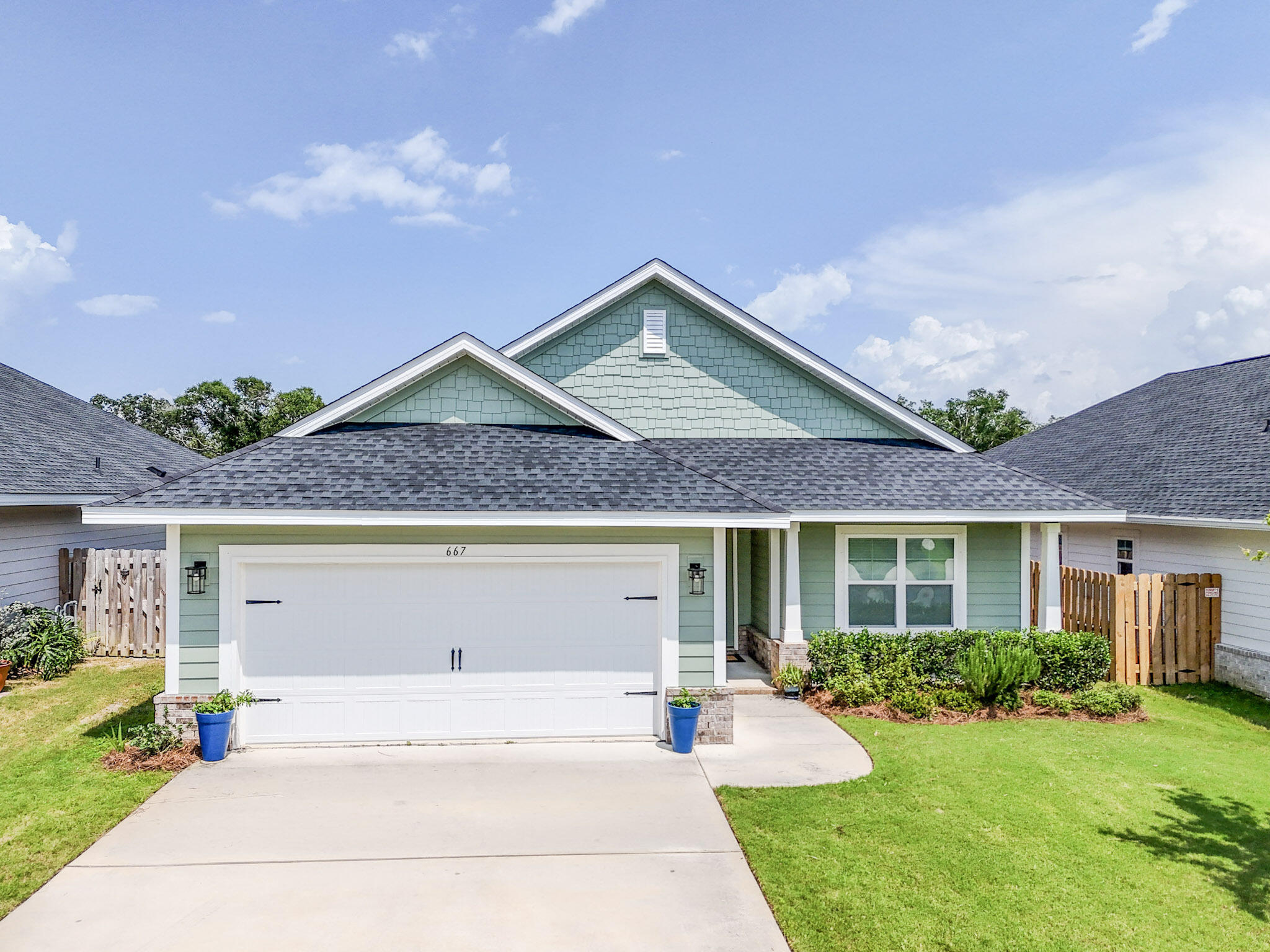 THE BLUFFS AT LAFAYETTE - Residential