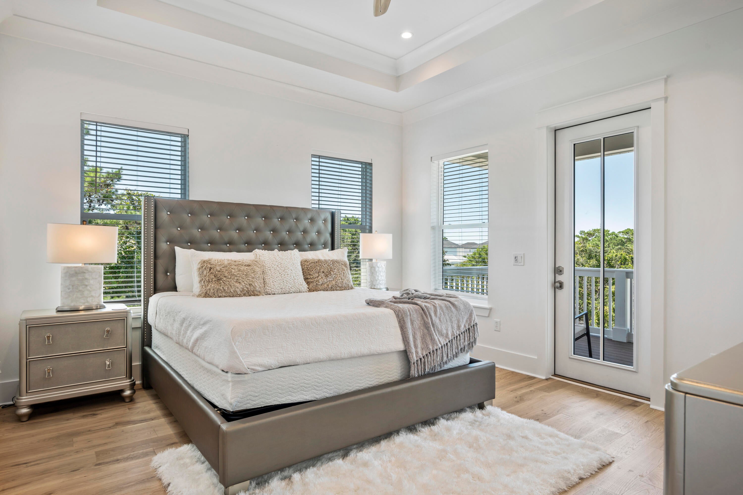 EMERALD WATERS VILLAGE - Residential