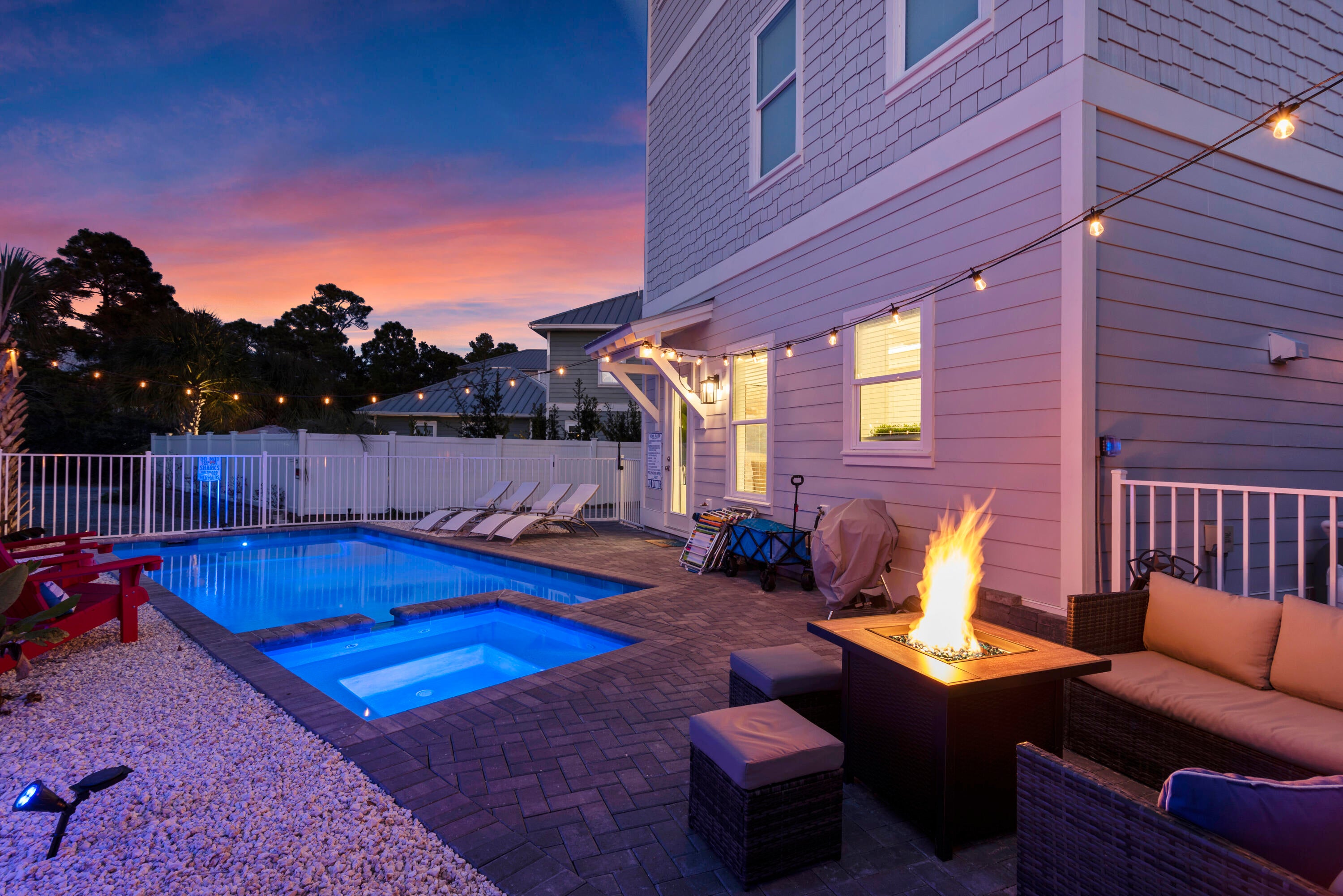 EMERALD WATERS VILLAGE - Residential