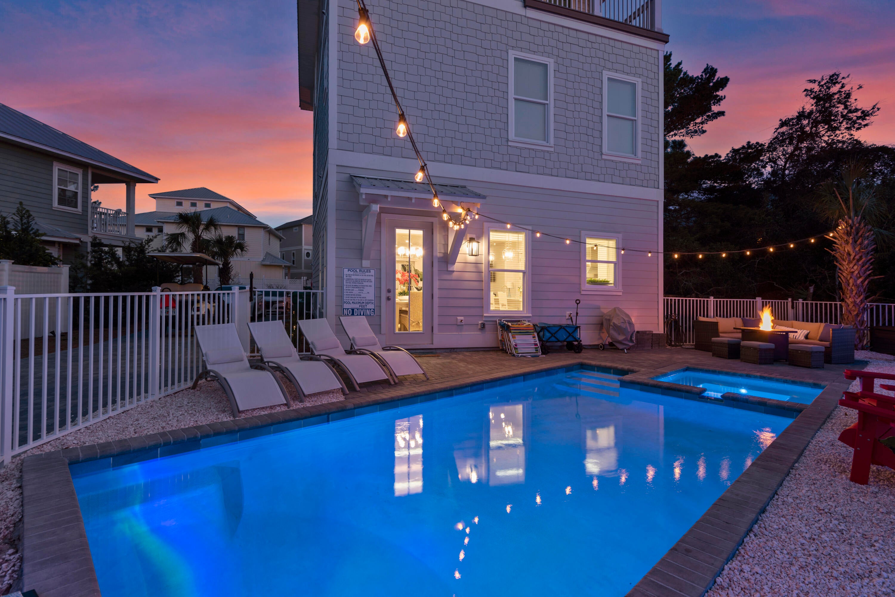 EMERALD WATERS VILLAGE - Residential