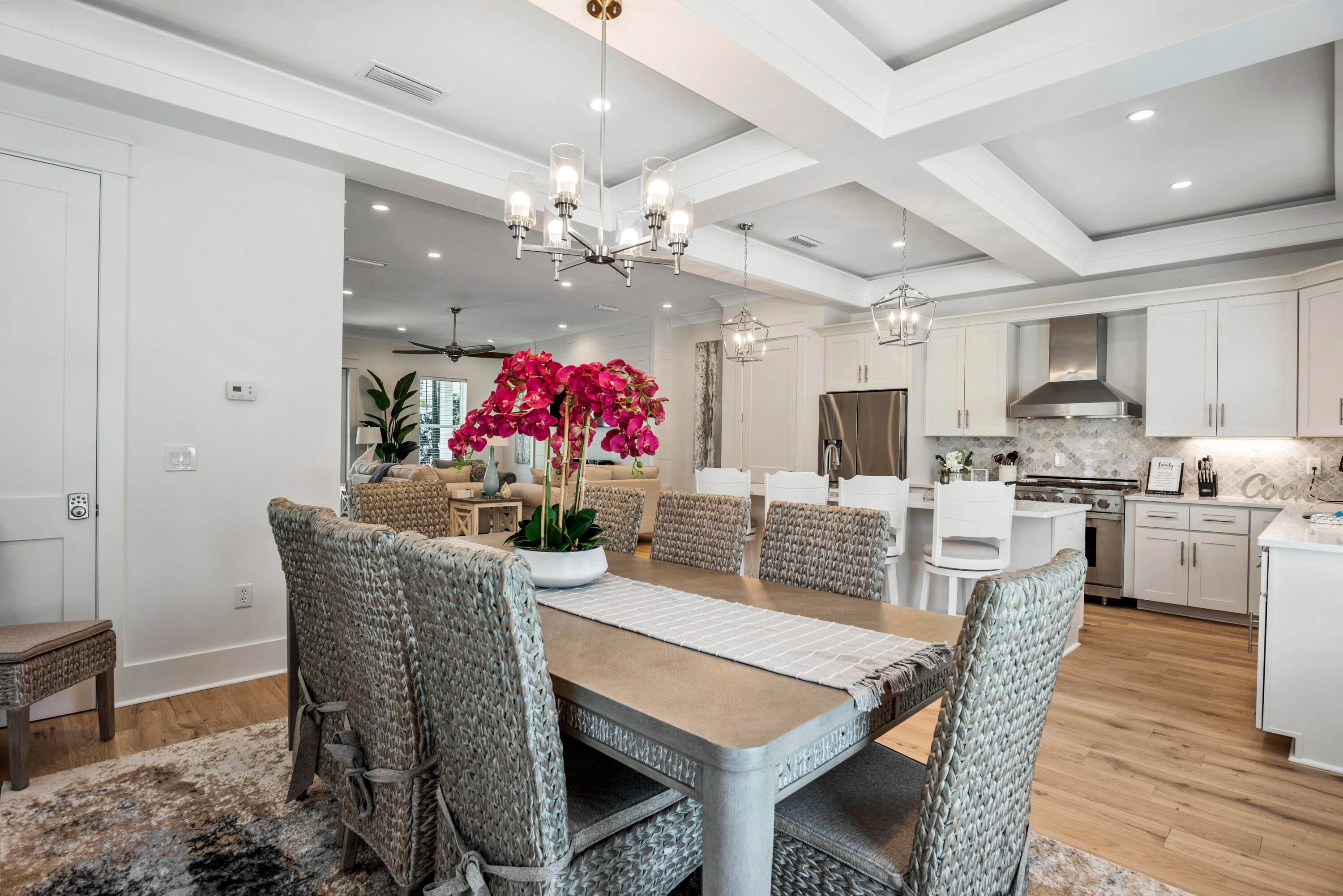 EMERALD WATERS VILLAGE - Residential