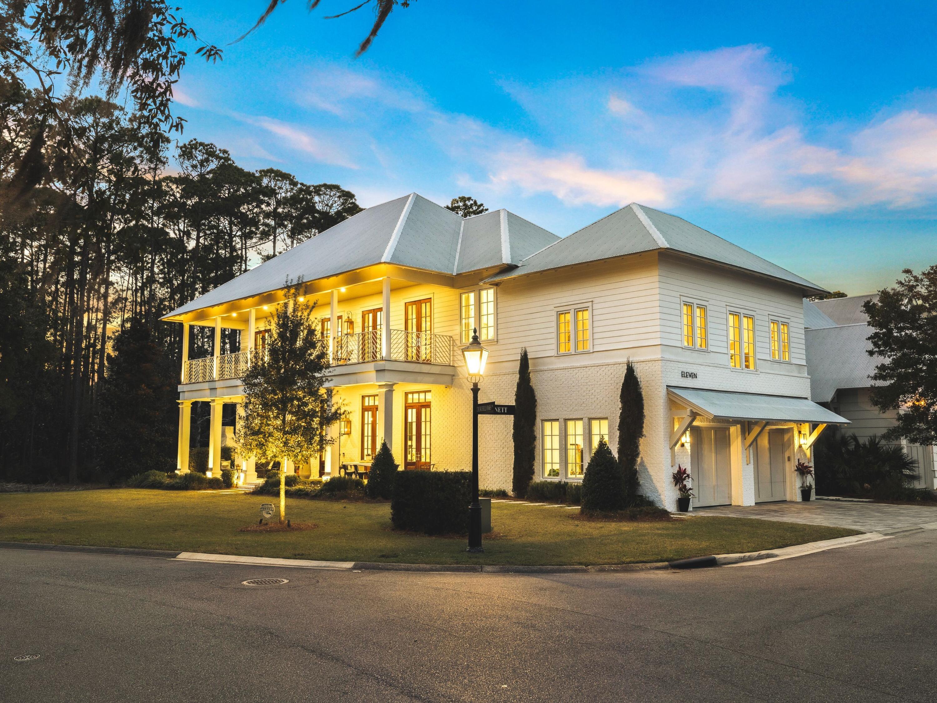 CHURCHILL OAKS - Residential